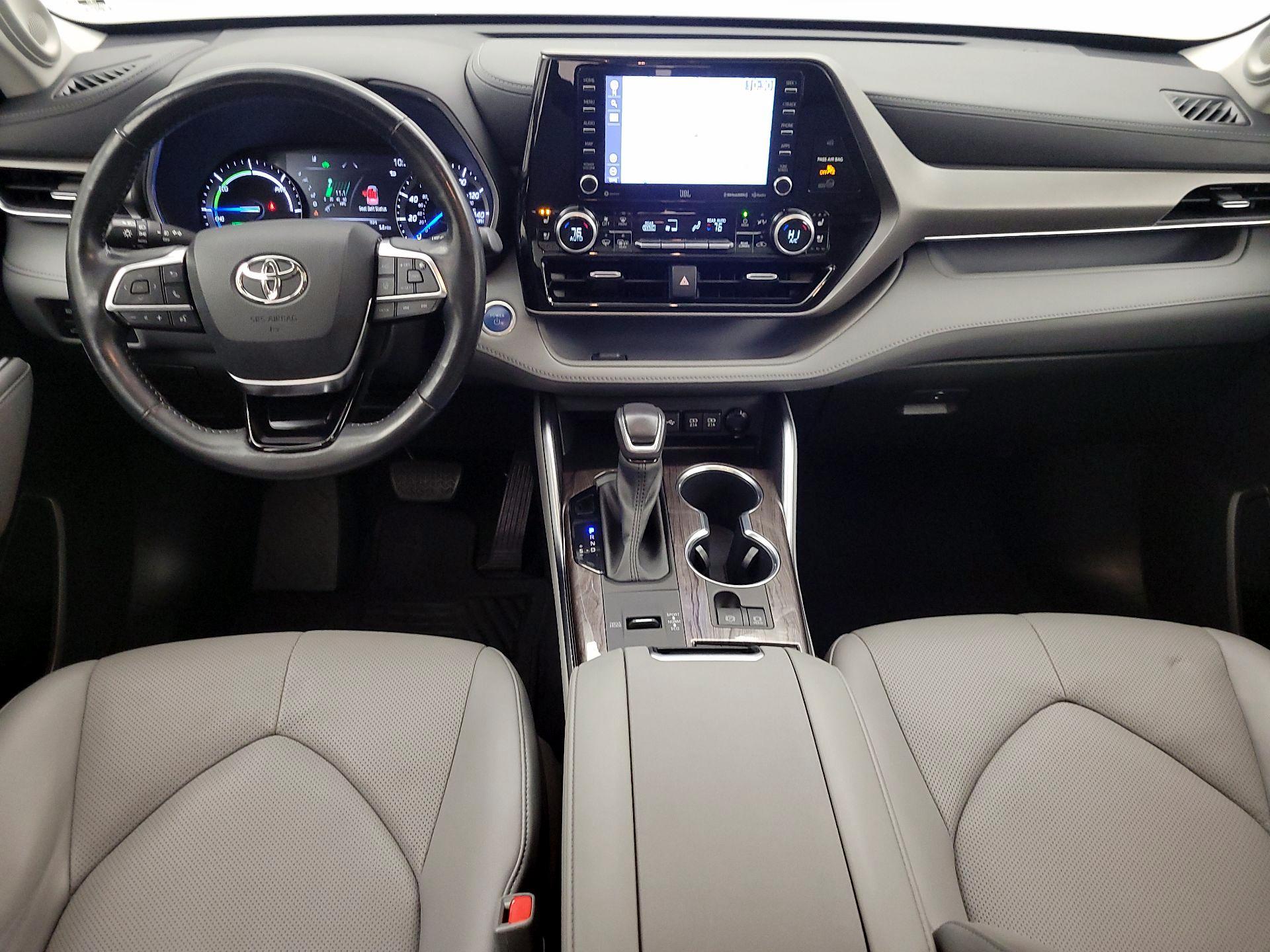 Thumbnail: 2021 Toyota Highlander - 9