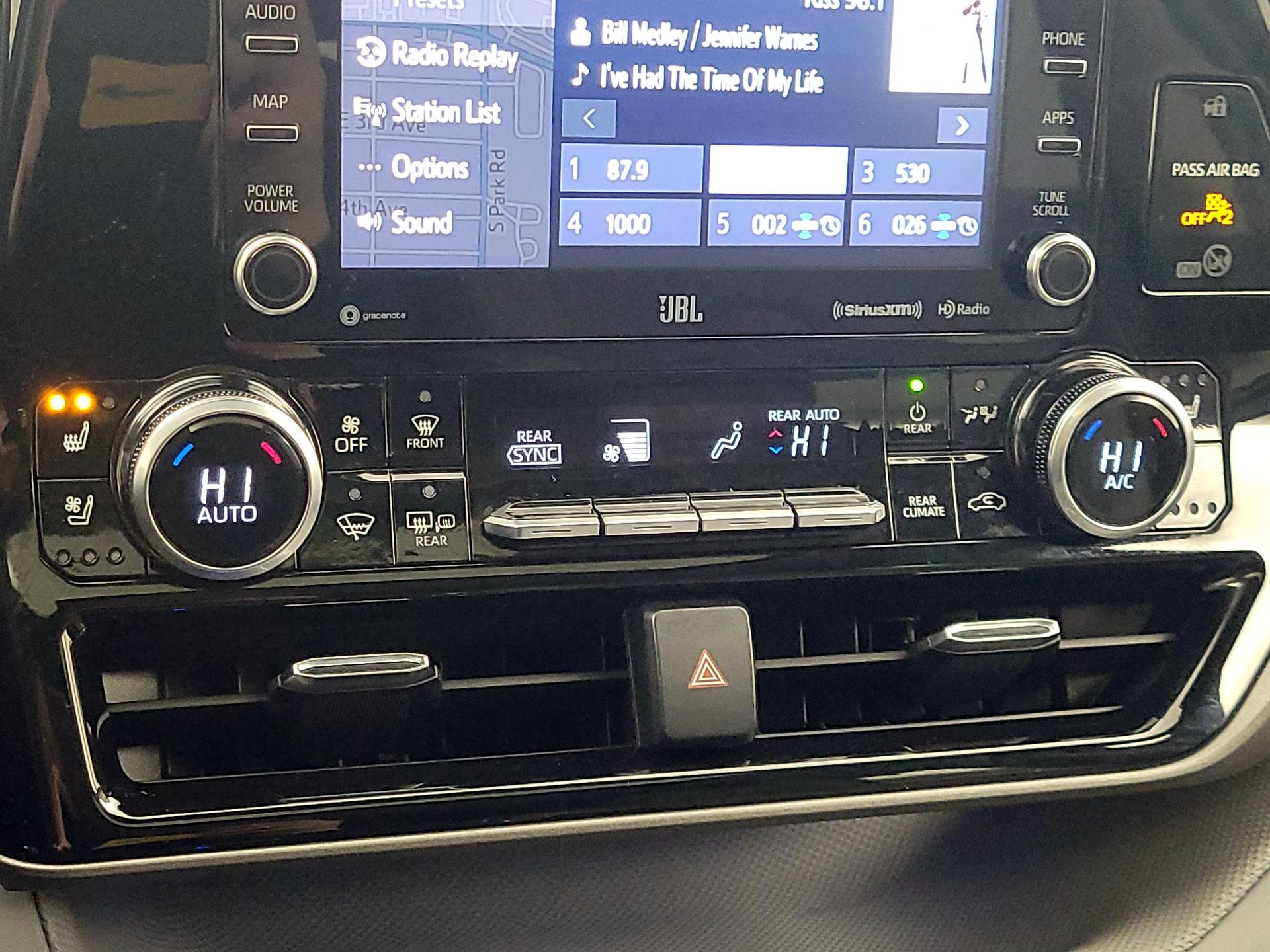 Thumbnail: 2021 Toyota Highlander - 17