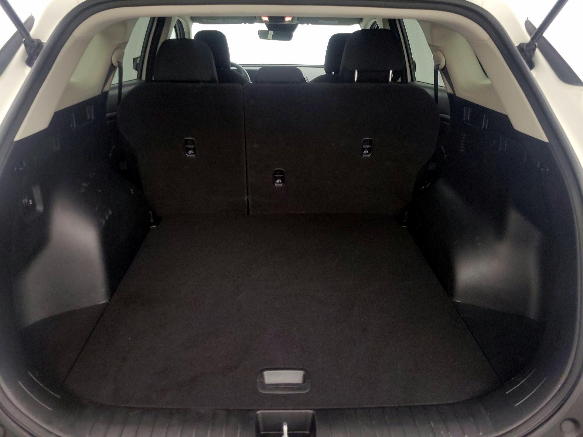 Thumbnail: 2023 Kia Sportage - 20