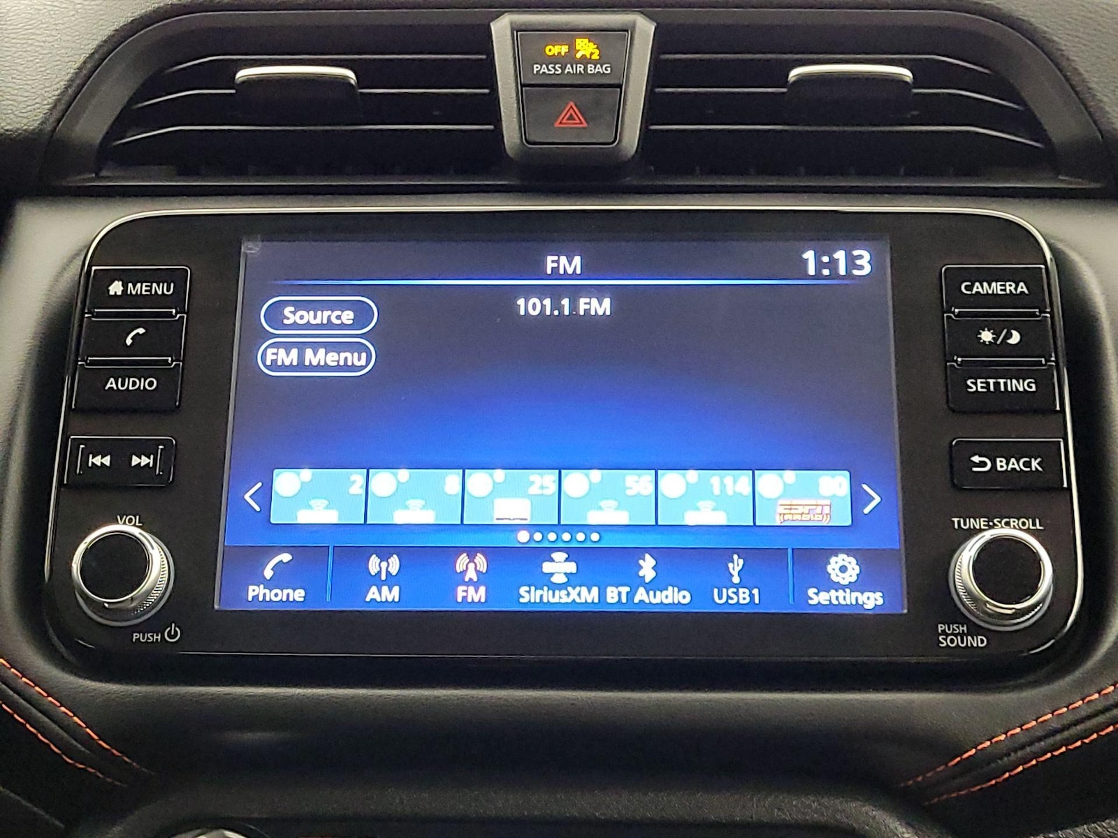 2024 Nissan Versa Sedan SR - Photo 15