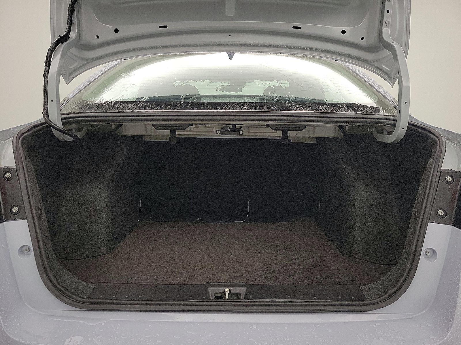 2024 Nissan Versa Sedan SR - Photo 20