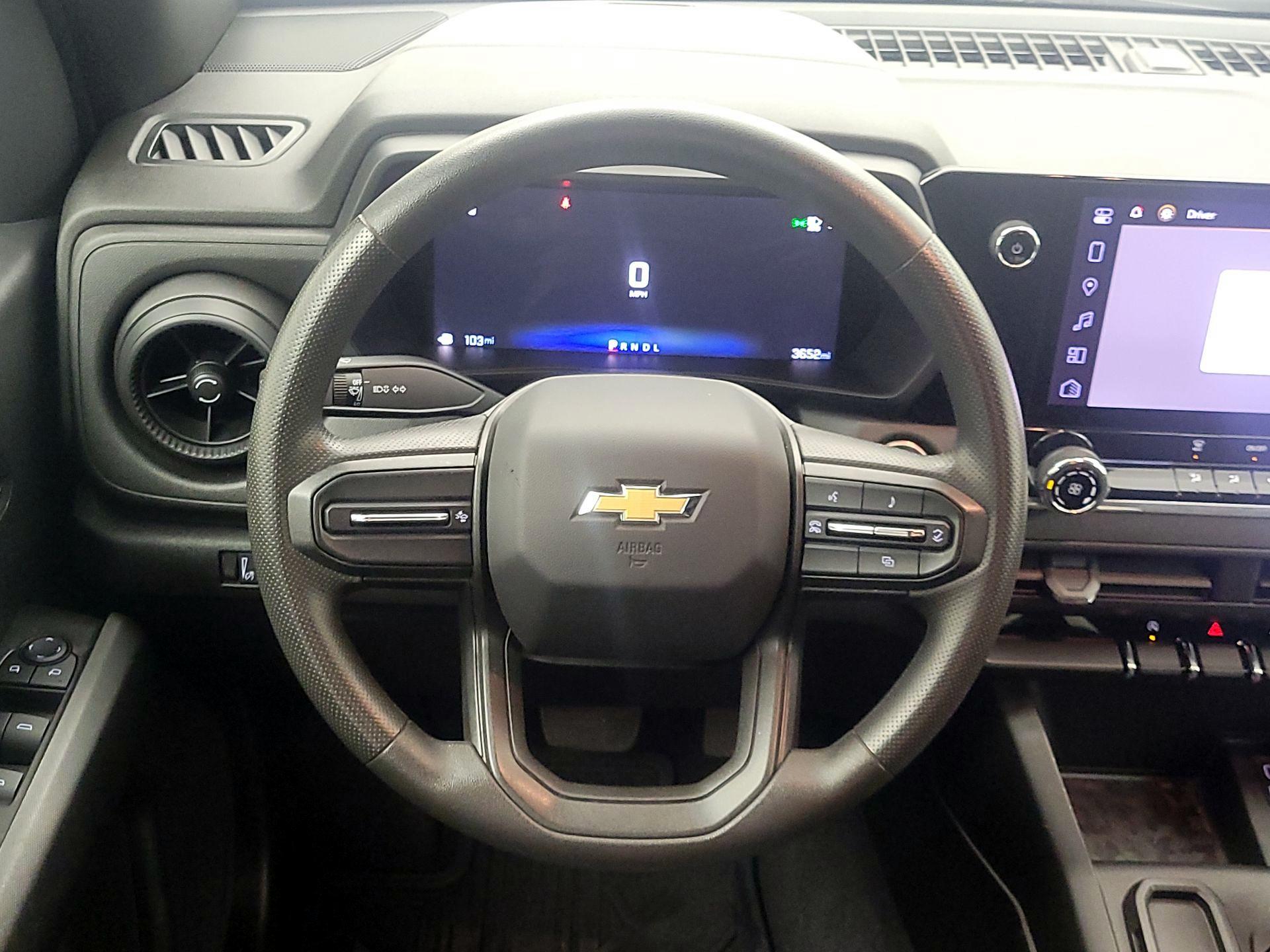 Thumbnail: 2024 Chevrolet Colorado - 10