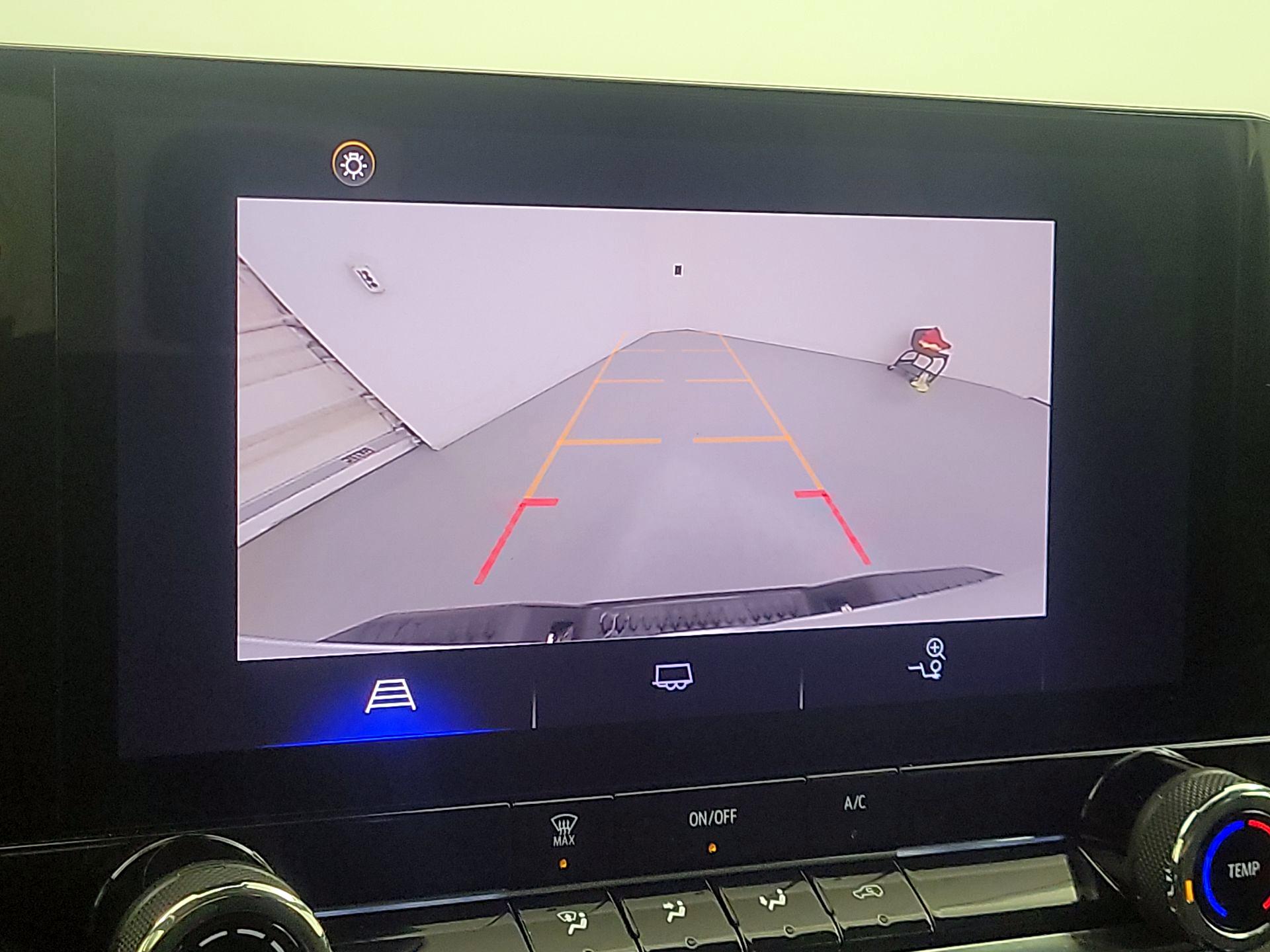 Thumbnail: 2024 Chevrolet Colorado - 15