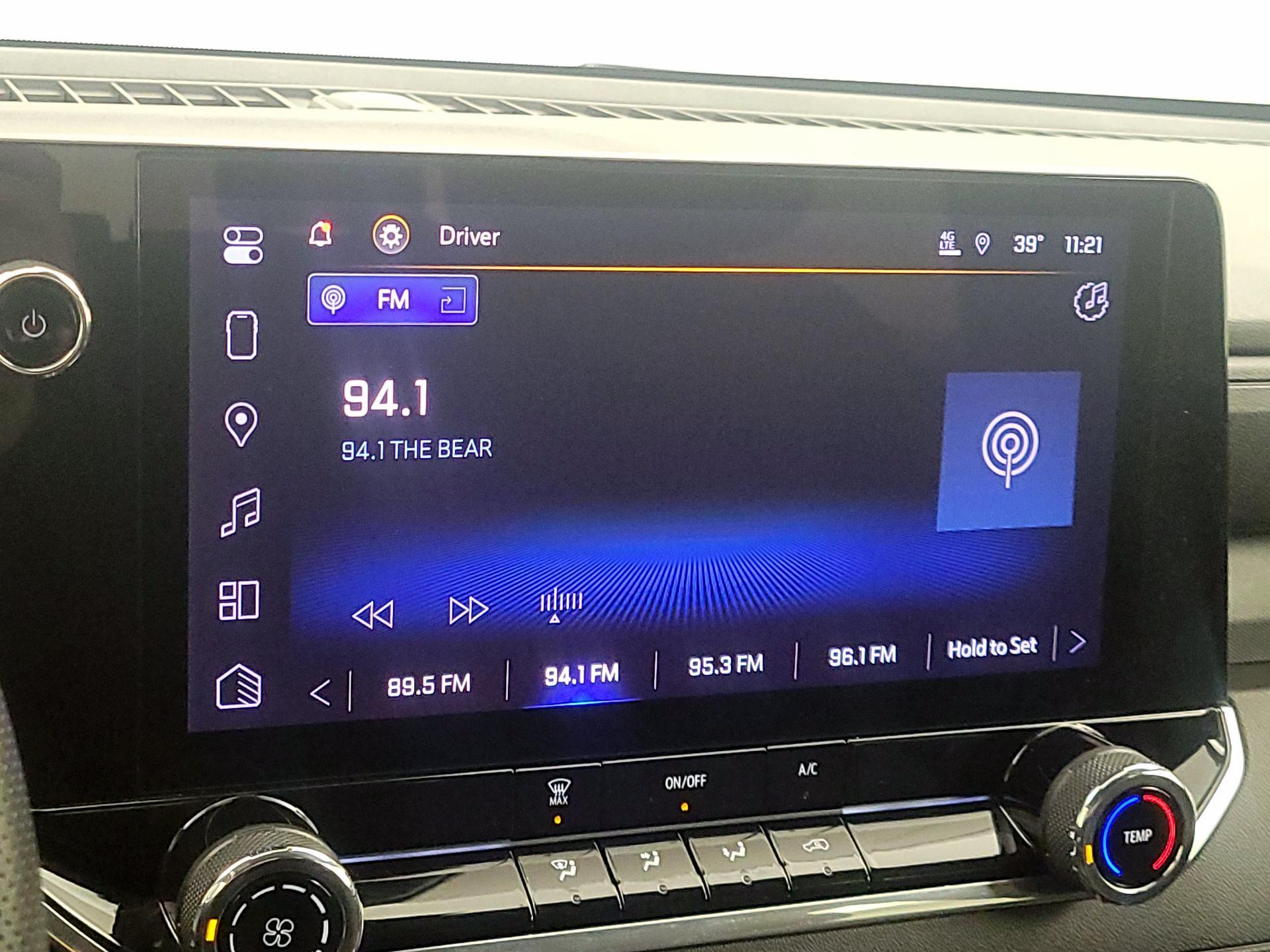 Thumbnail: 2024 Chevrolet Colorado - 16