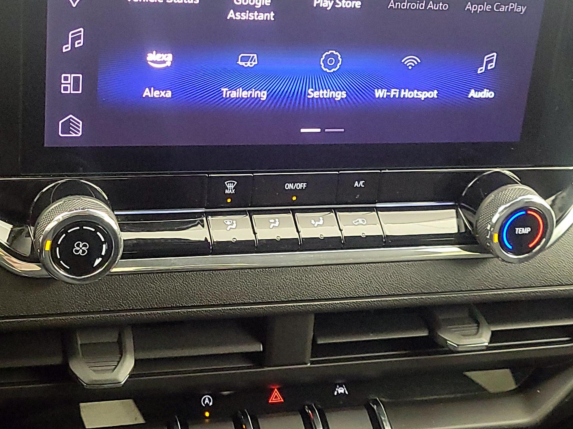 Thumbnail: 2024 Chevrolet Colorado - 17