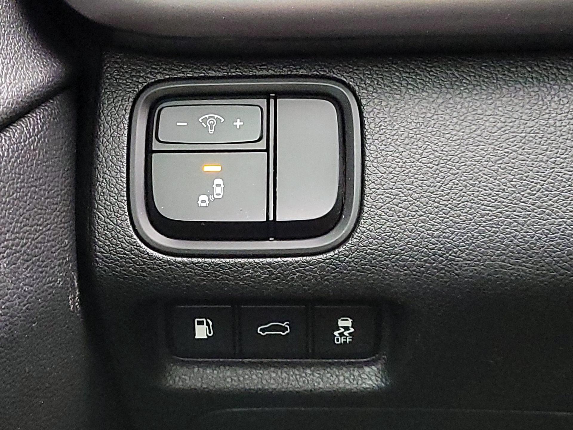 Thumbnail: 2018 Kia Optima - 13