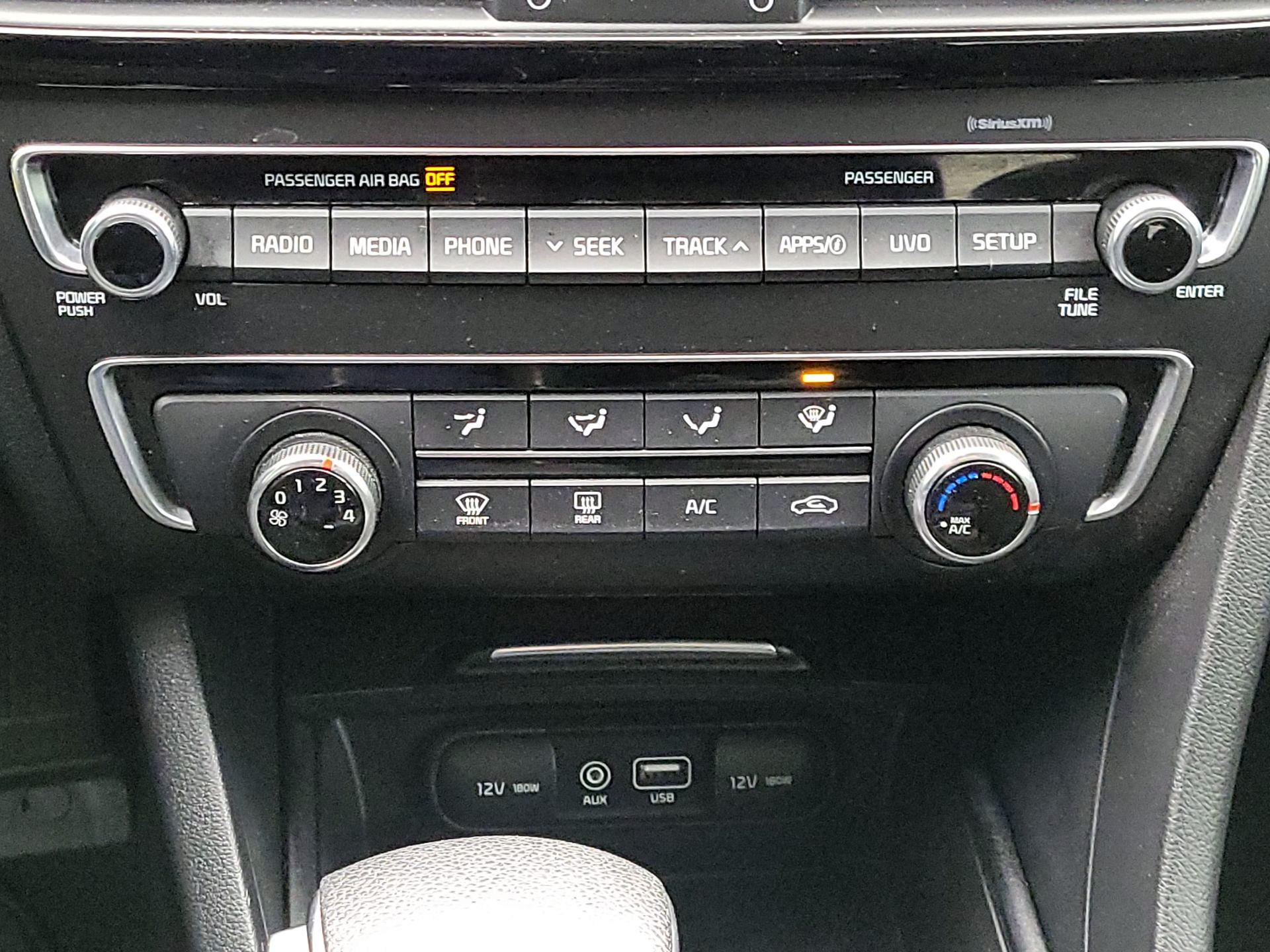 Thumbnail: 2018 Kia Optima - 16