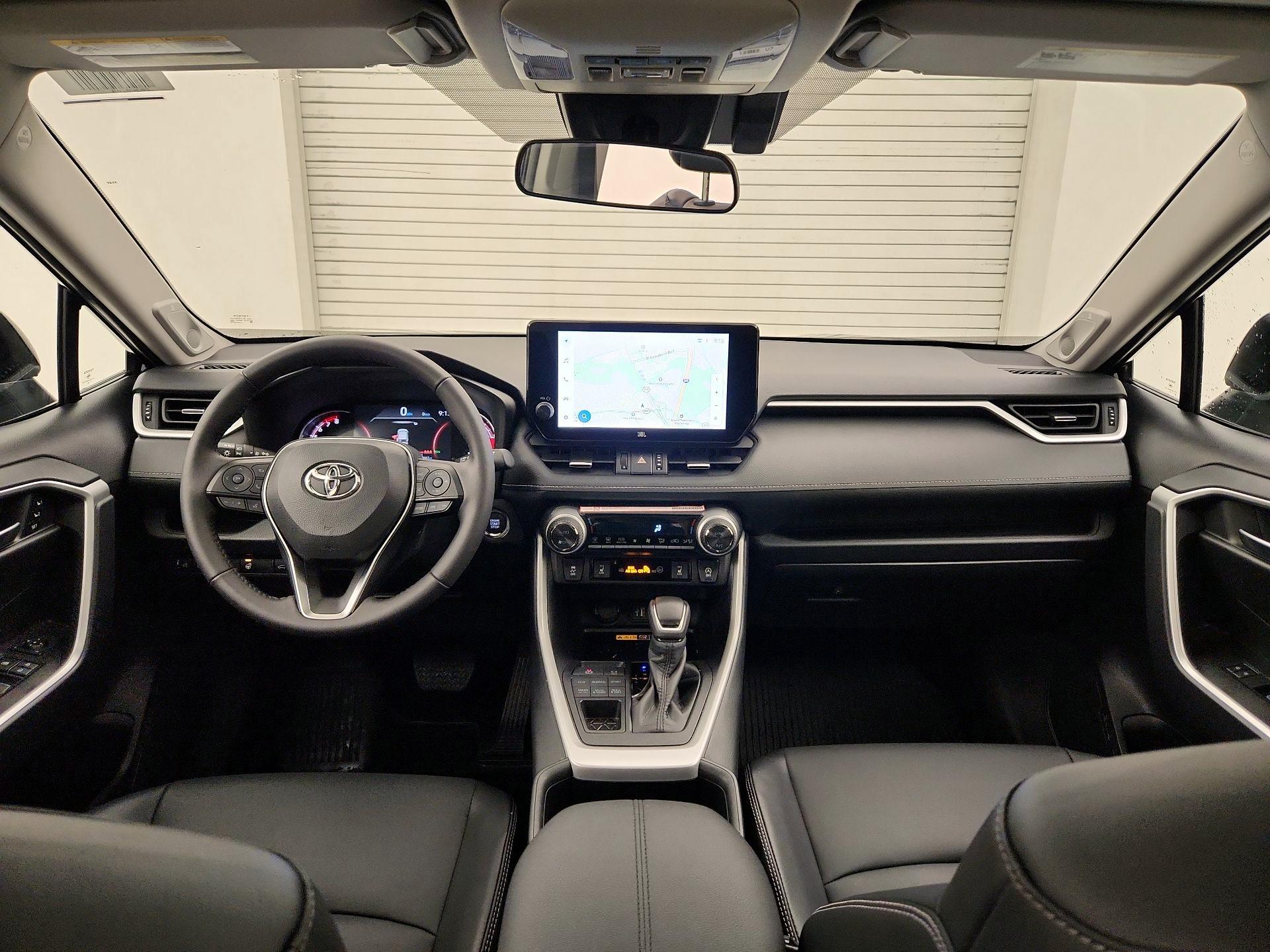 Thumbnail: 2025 Toyota RAV4 - 9