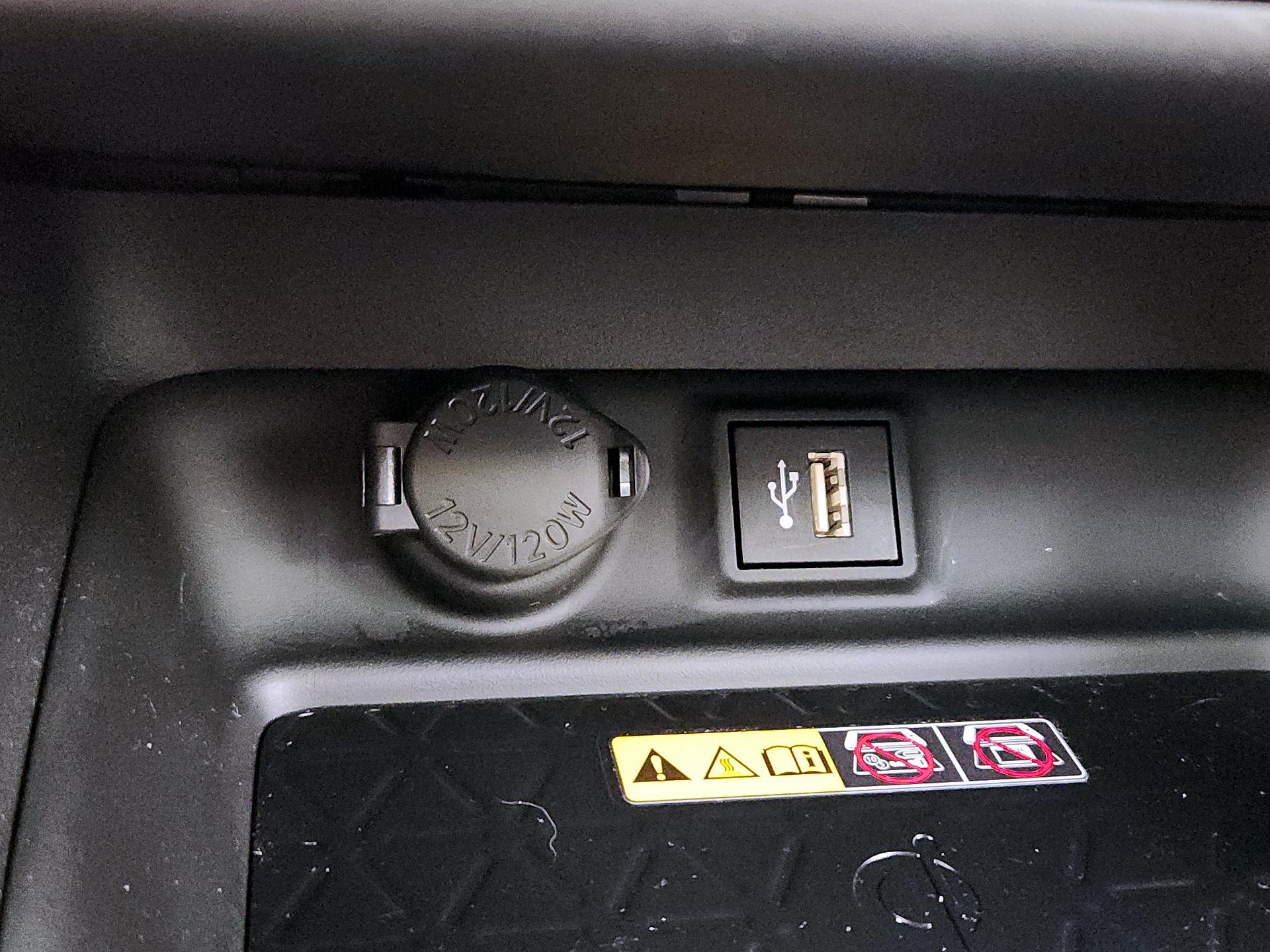 Thumbnail: 2025 Toyota RAV4 - 19