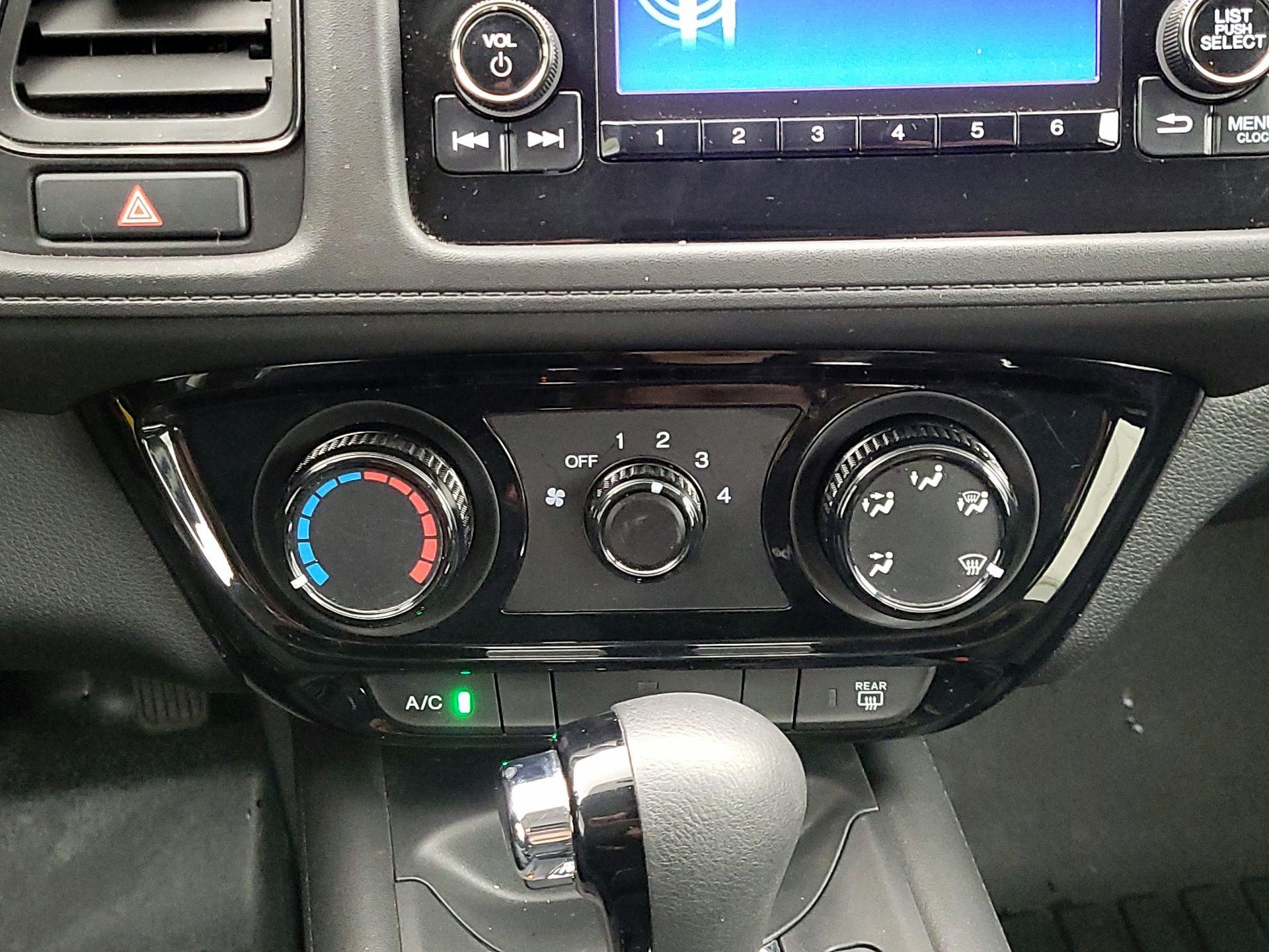 Thumbnail: 2019 Honda HR-V - 16