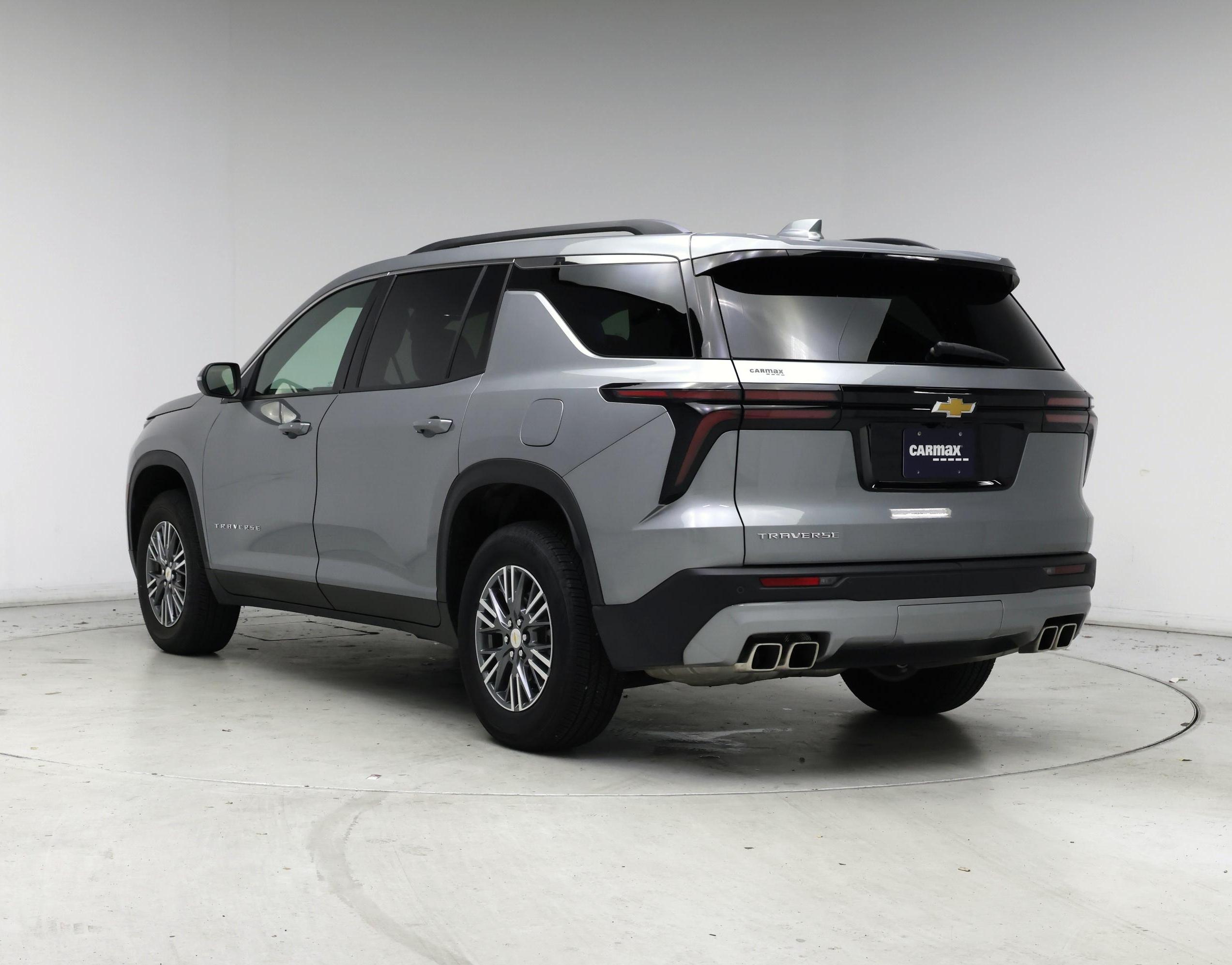 Thumbnail: 2025 Chevrolet Traverse - 2