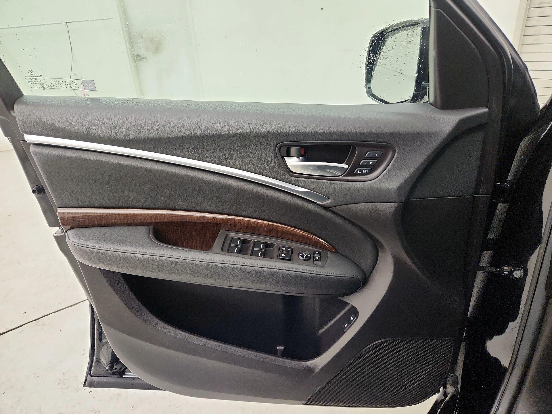 Thumbnail: 2020 Acura MDX - 12