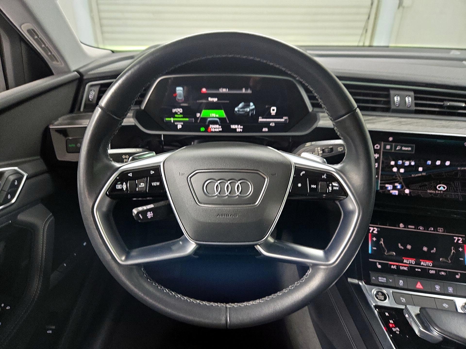 Thumbnail: 2021 Audi e-tron - 10