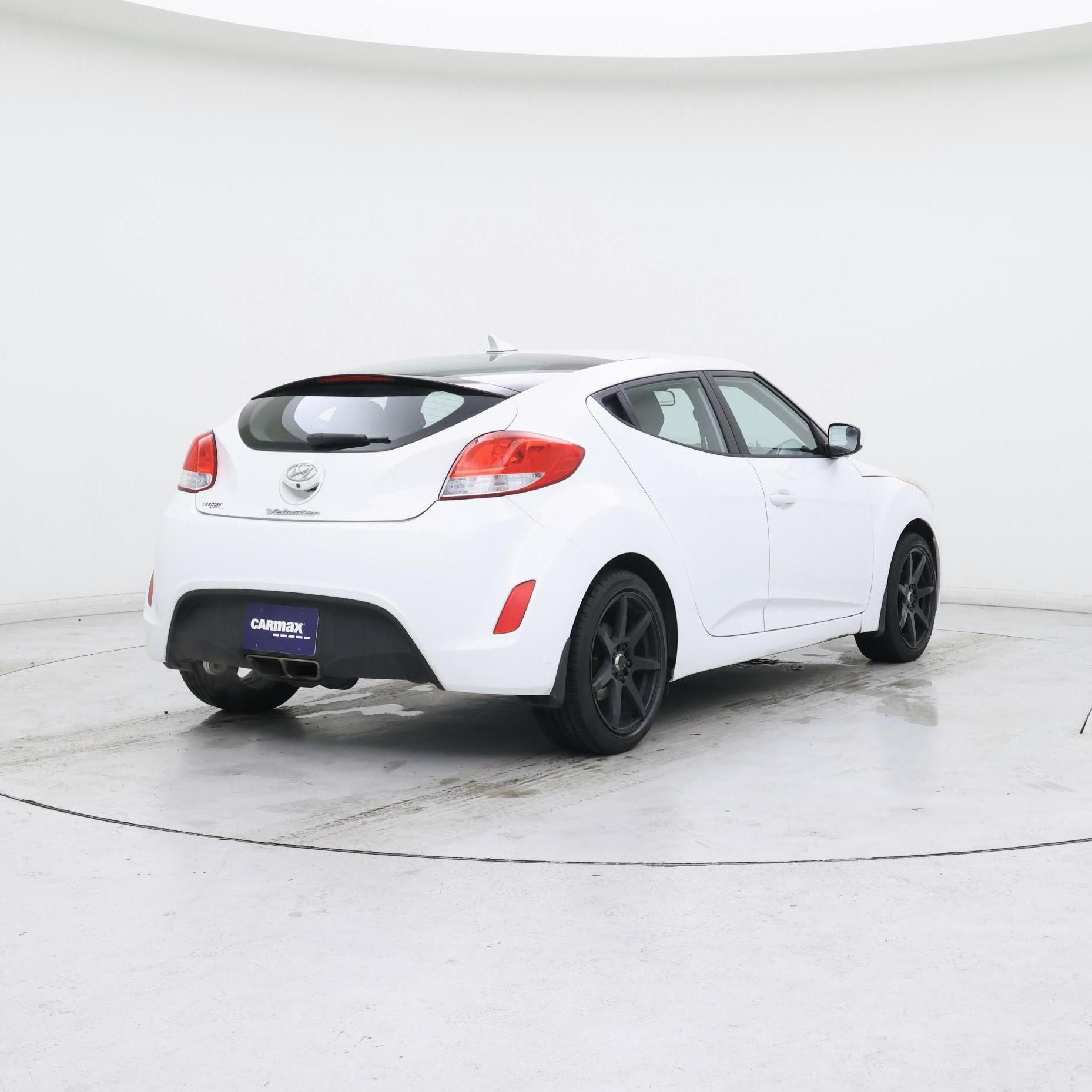 Thumbnail: 2016 Hyundai Veloster - 8