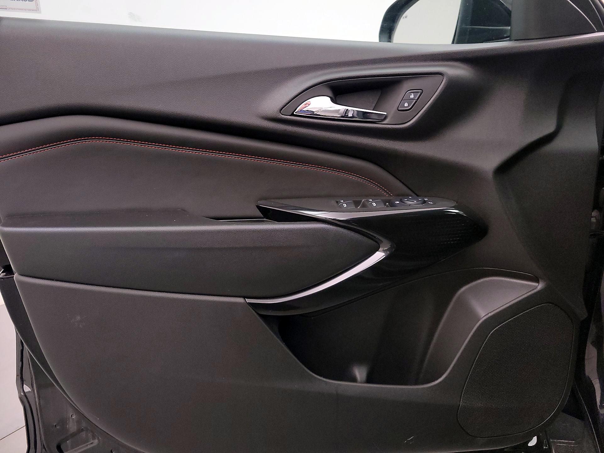 Thumbnail: 2025 Chevrolet Trax - 12