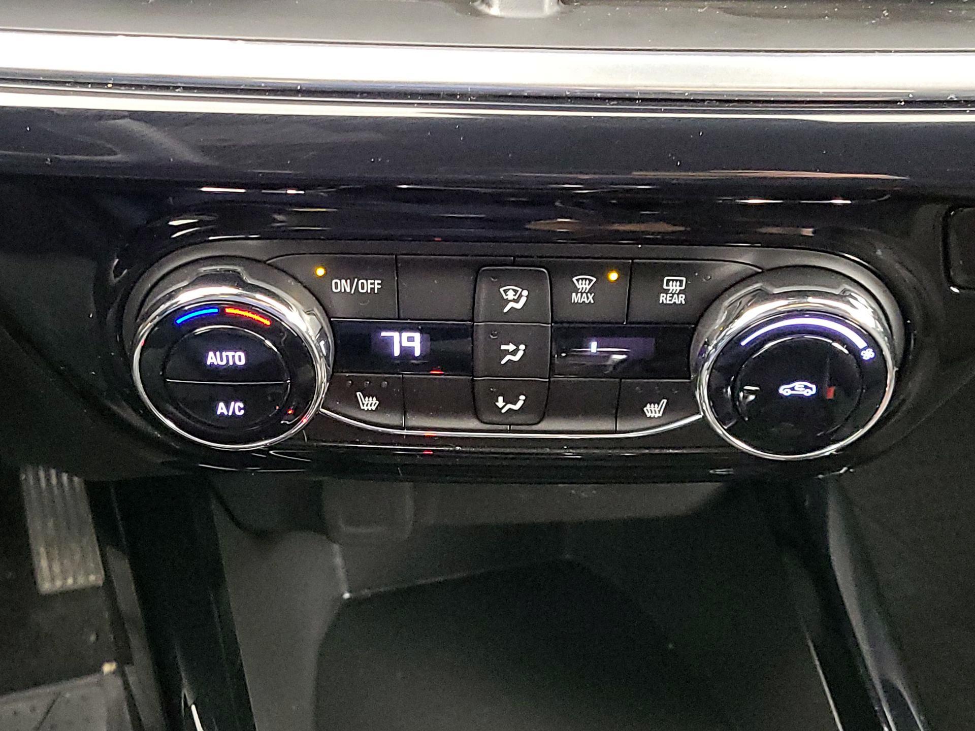 Thumbnail: 2025 Chevrolet Trax - 16