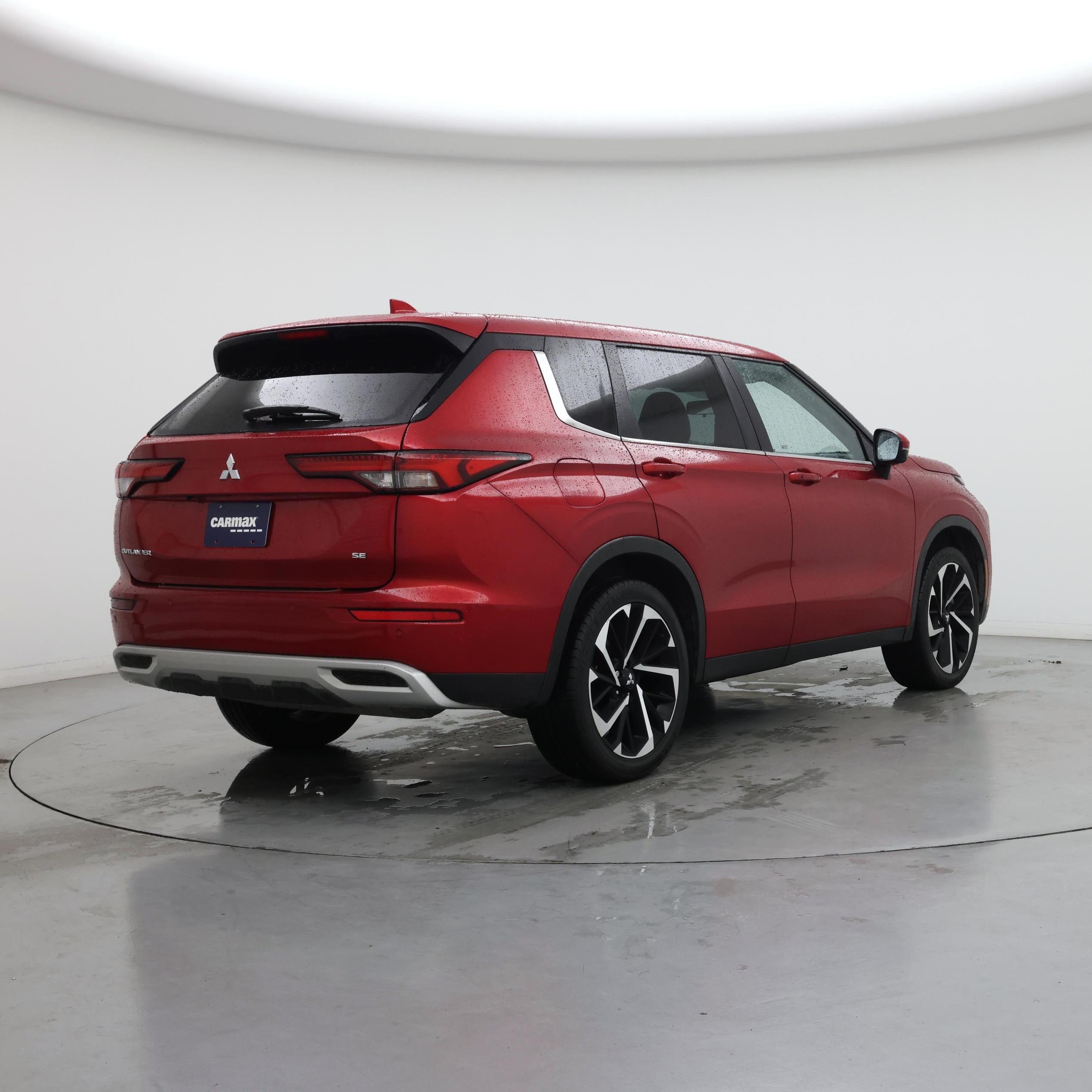 Thumbnail: 2023 Mitsubishi Outlander - 8