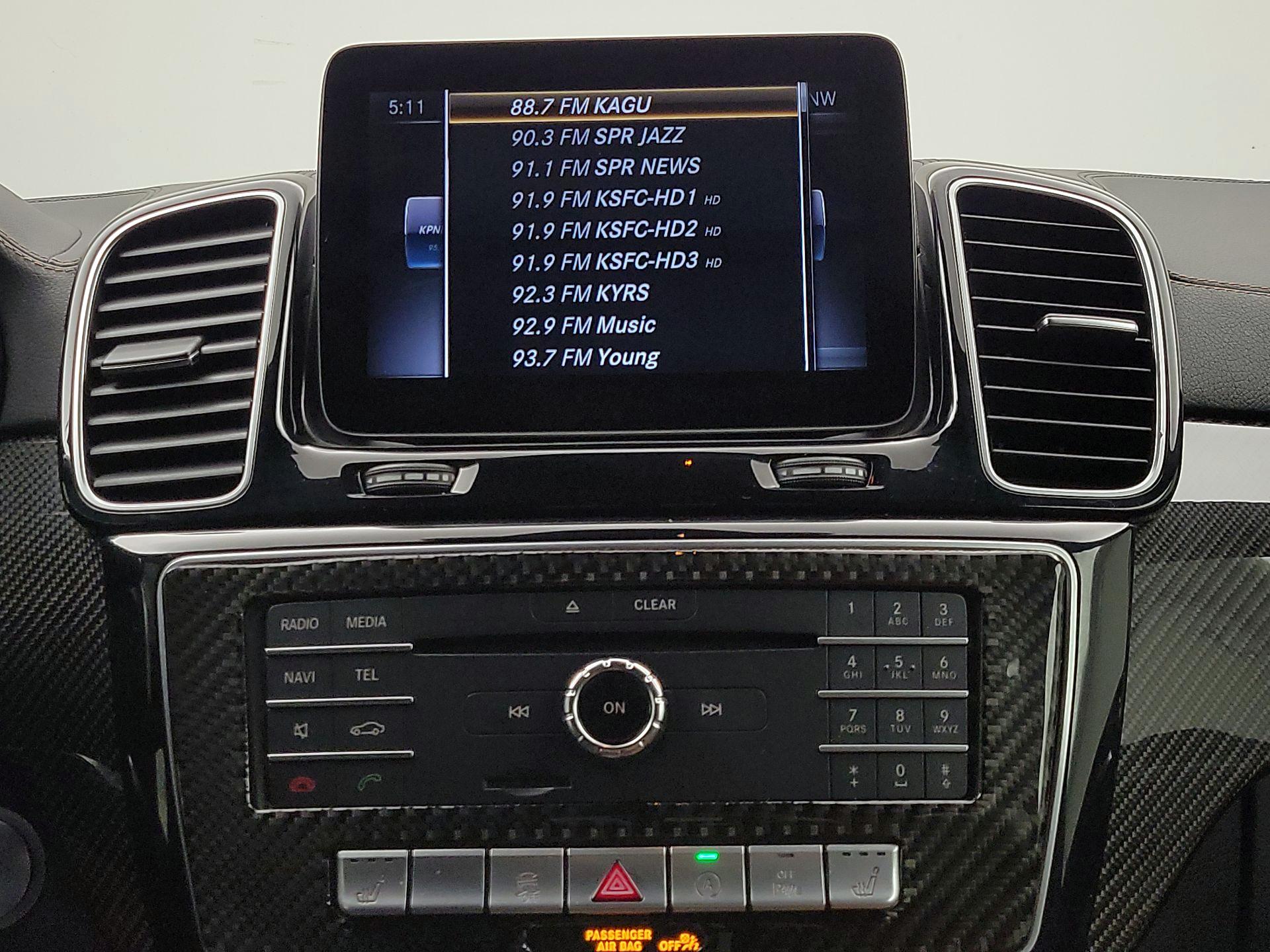 Thumbnail: 2017 Mercedes-Benz GLE - 16