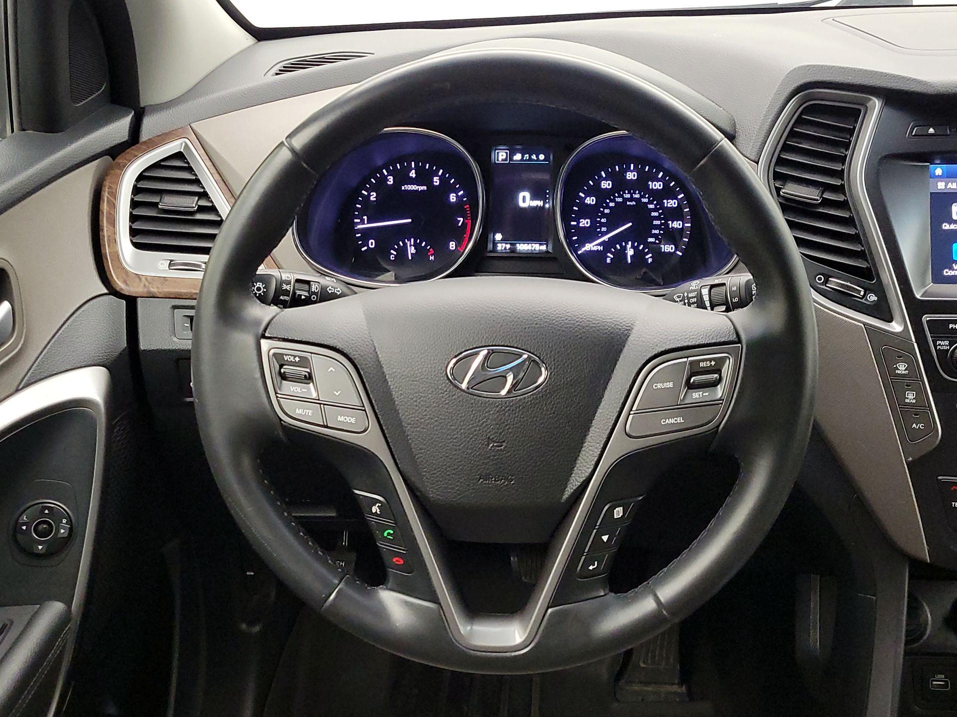 Thumbnail: 2017 Hyundai Santa Fe - 10