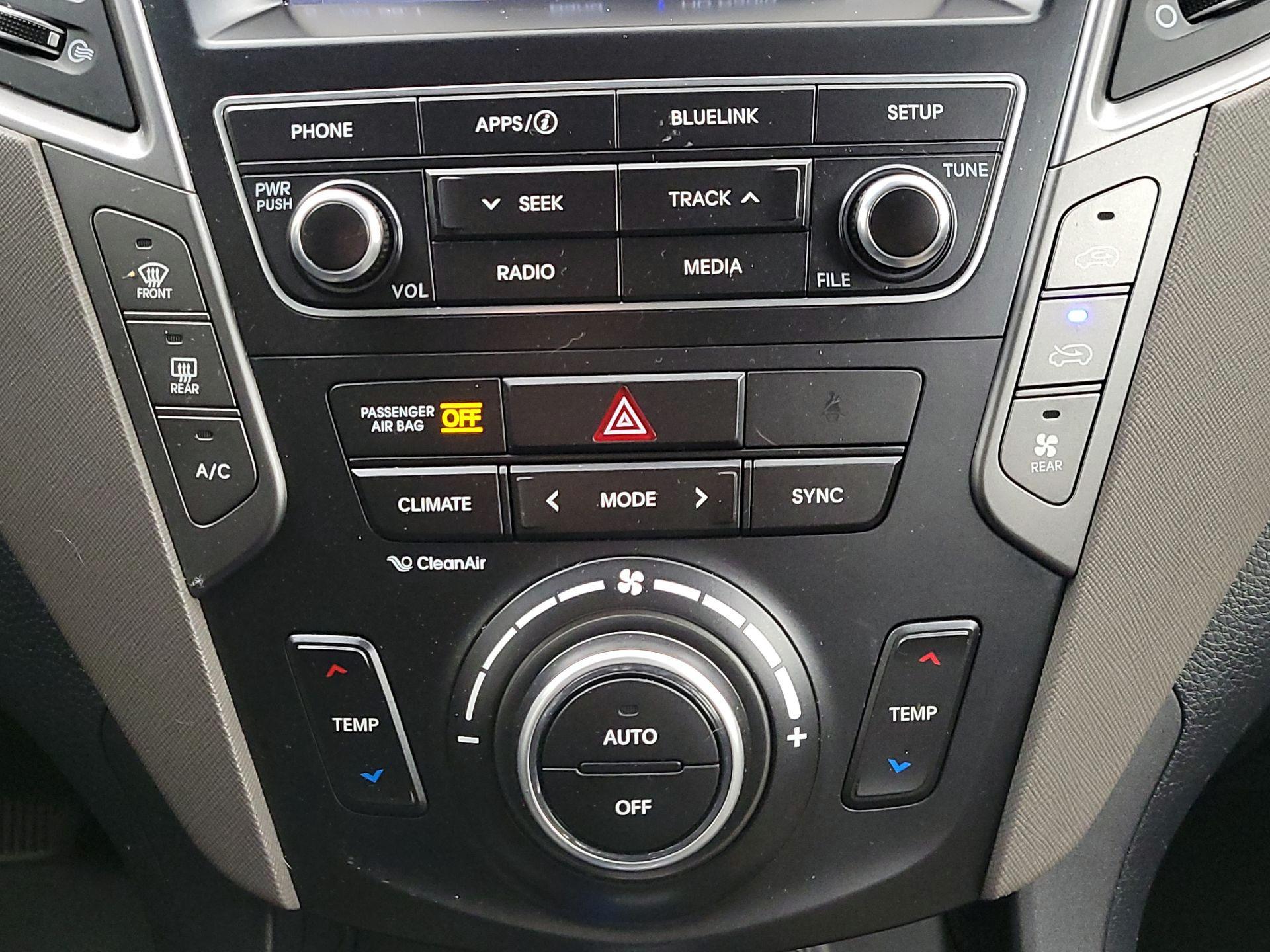 Thumbnail: 2017 Hyundai Santa Fe - 16