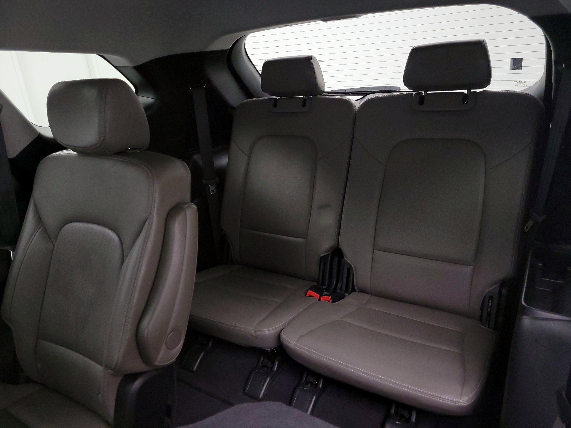 Thumbnail: 2017 Hyundai Santa Fe - 20