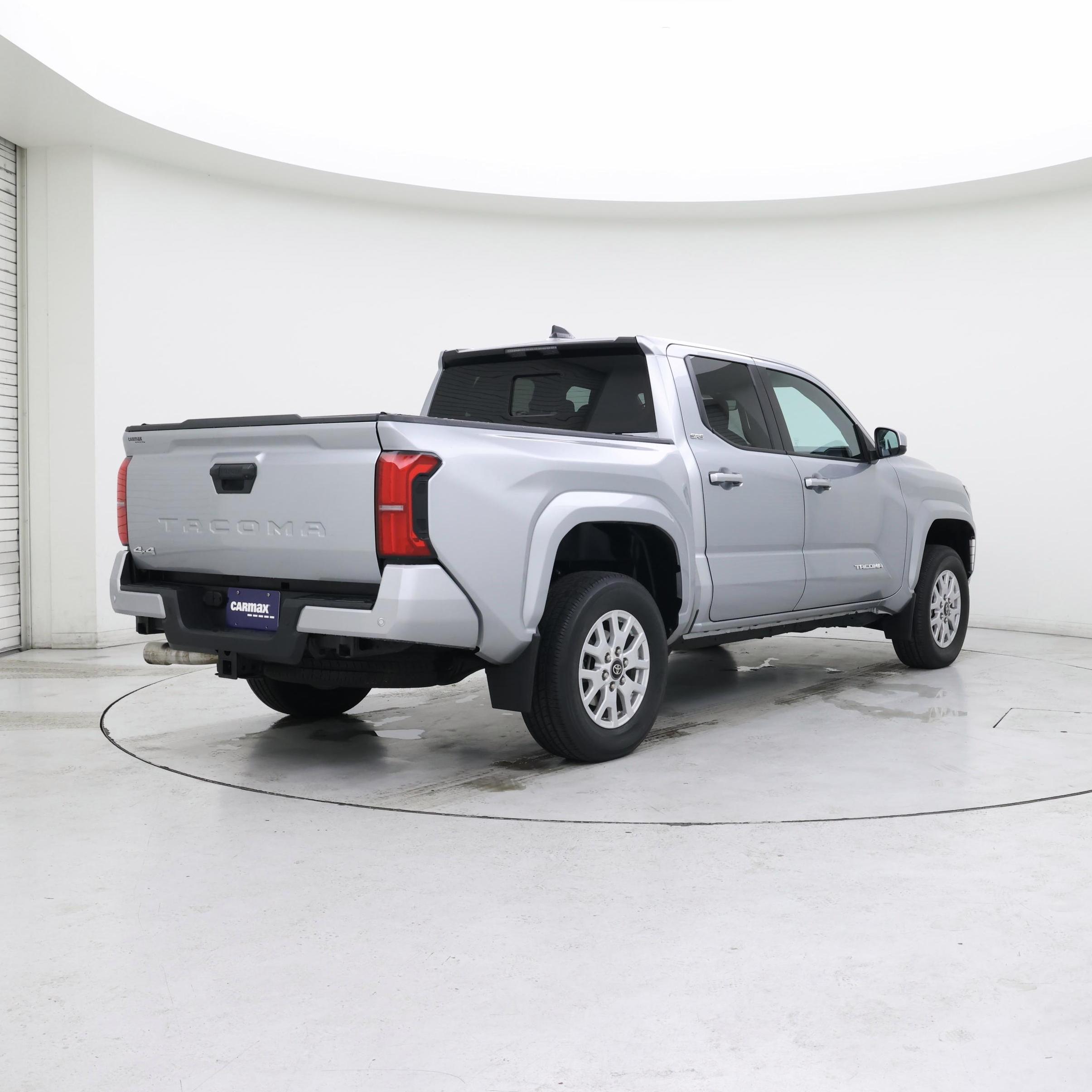 Thumbnail: 2024 Toyota Tacoma - 8