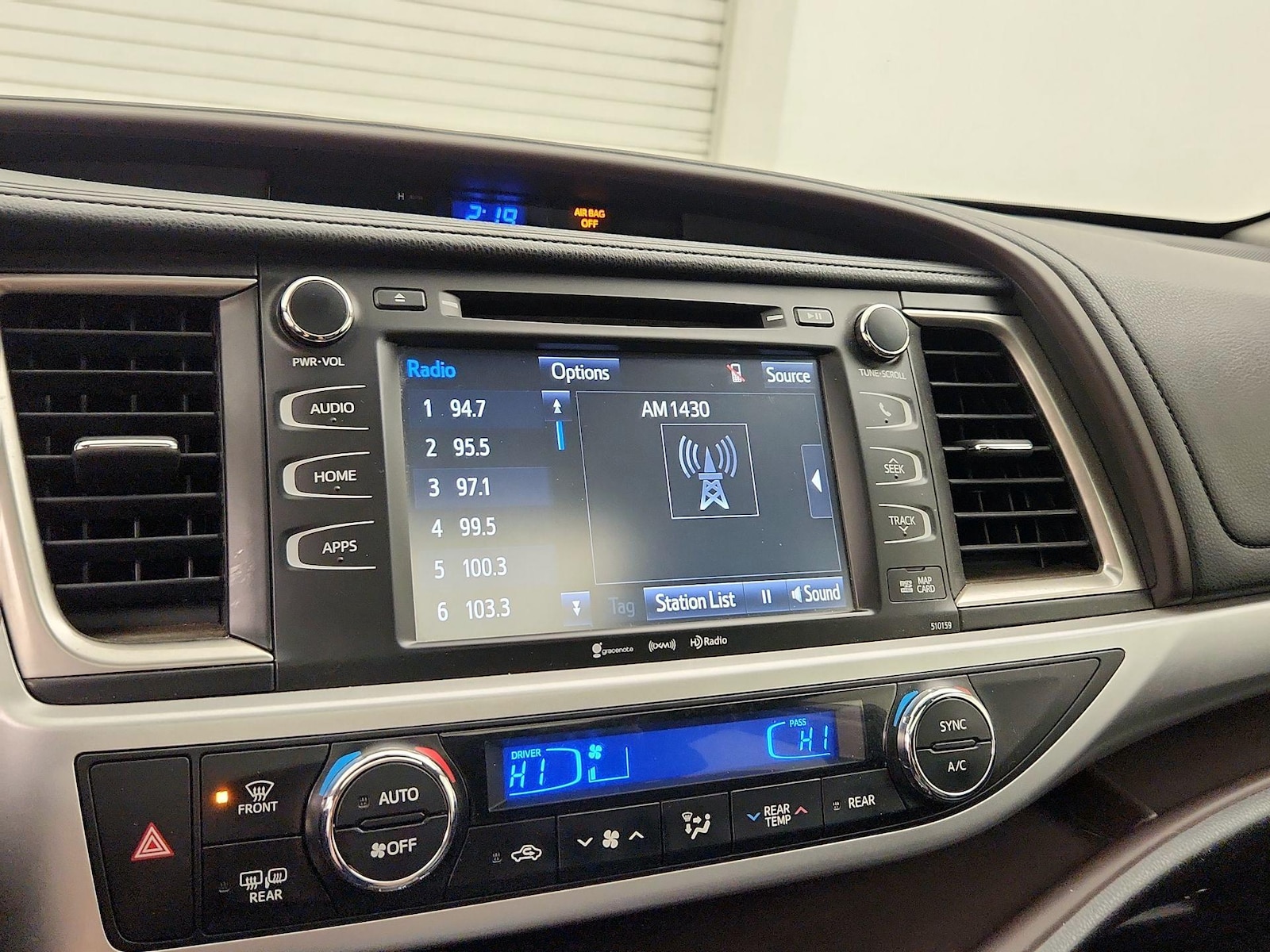 2016 Toyota Highlander XLE - Photo 16
