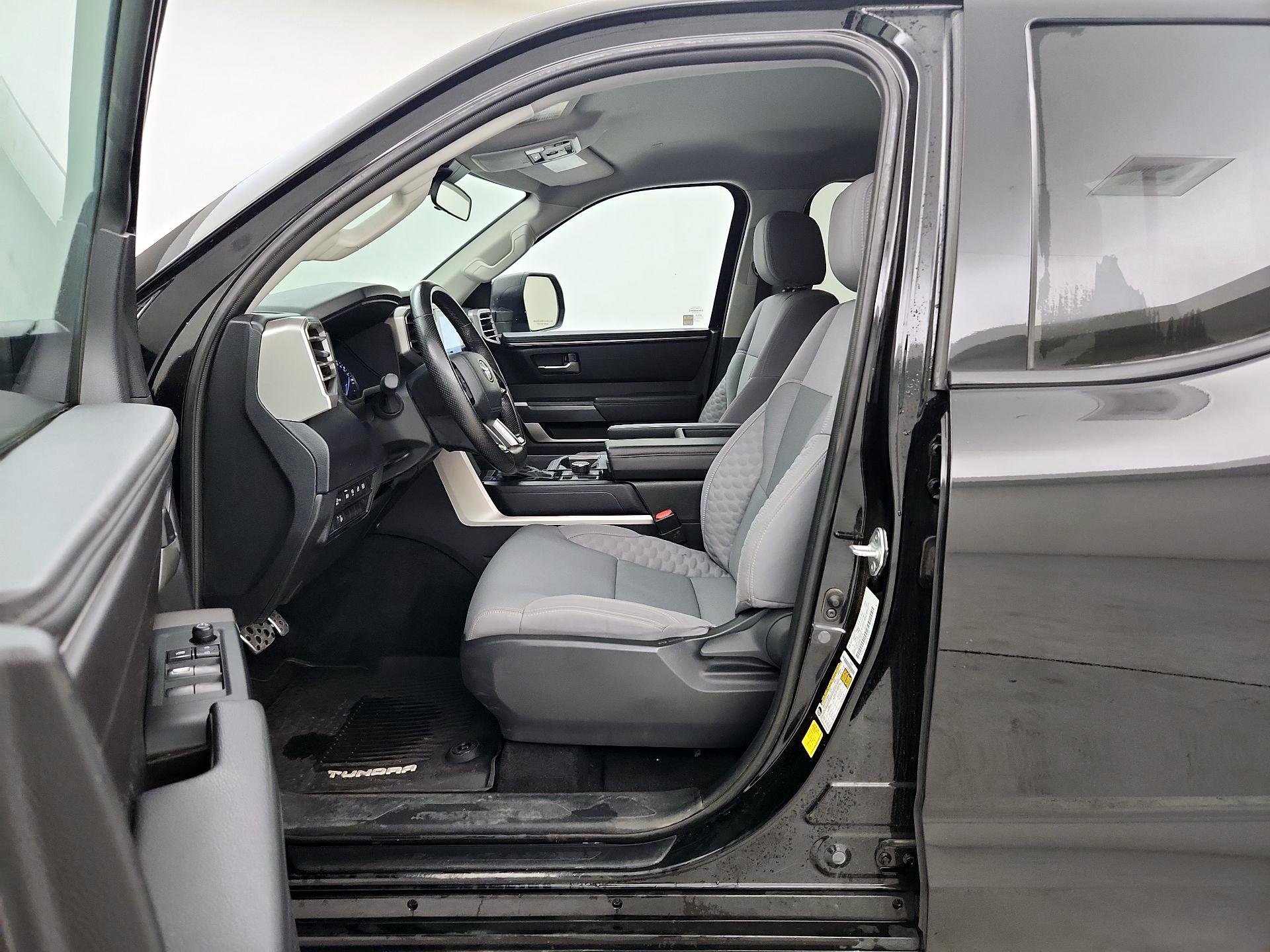 Thumbnail: 2024 Toyota Tundra - 11