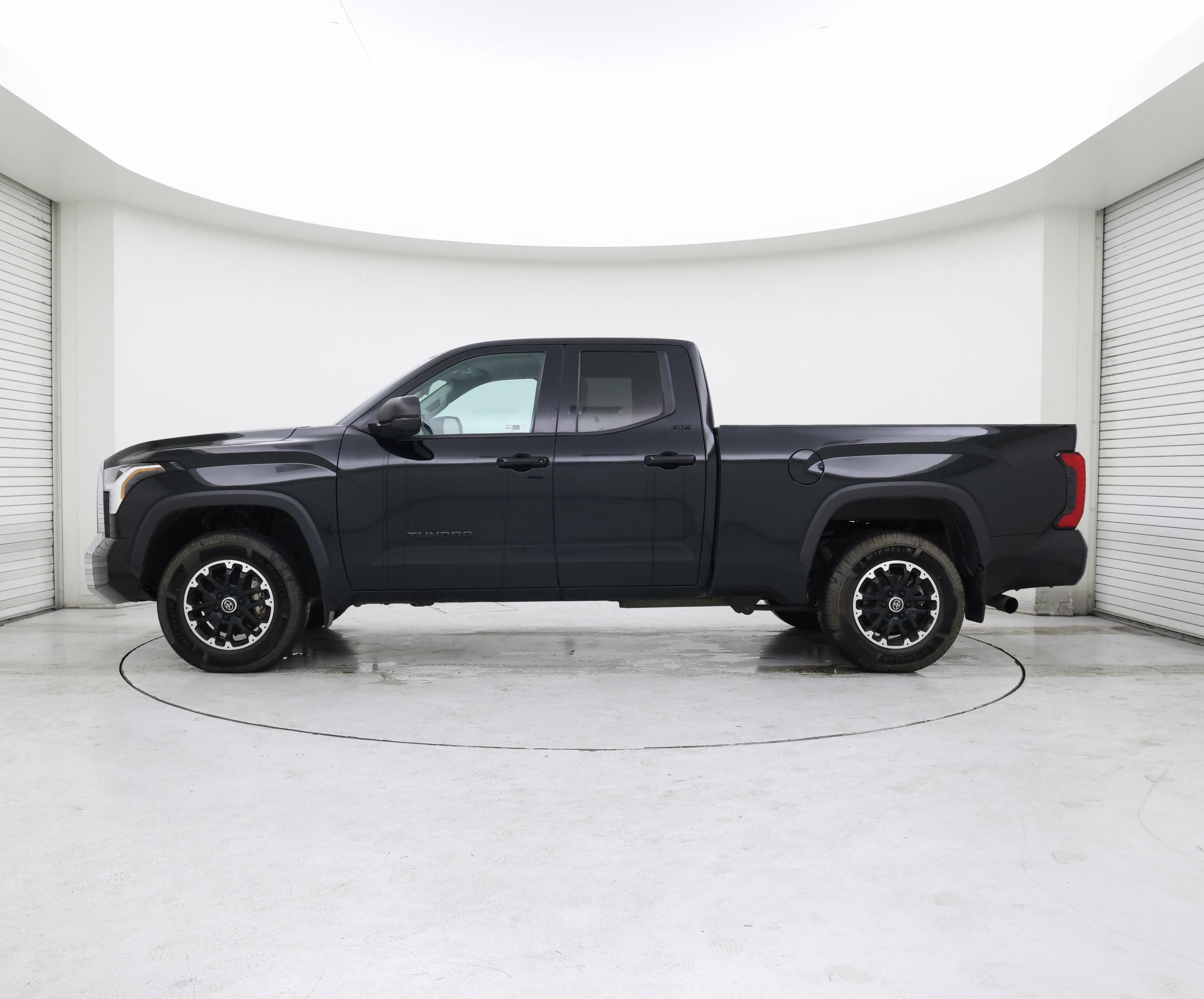 Thumbnail: 2024 Toyota Tundra - 3