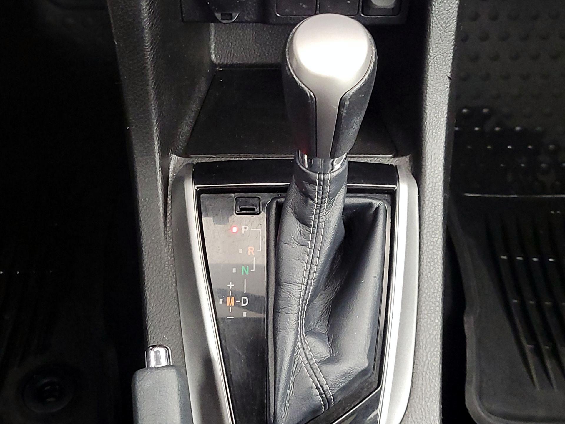 Thumbnail: 2014 Toyota Corolla - 17