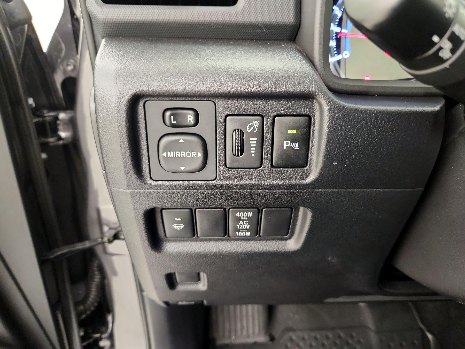 Thumbnail: 2019 Toyota 4Runner - 13