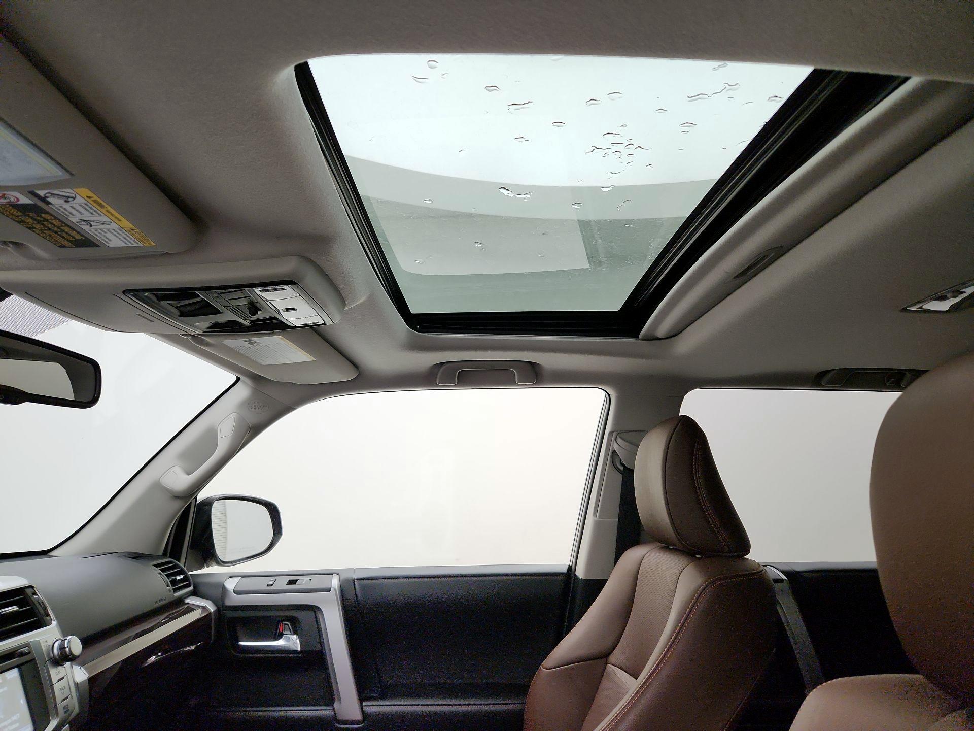 Thumbnail: 2019 Toyota 4Runner - 19