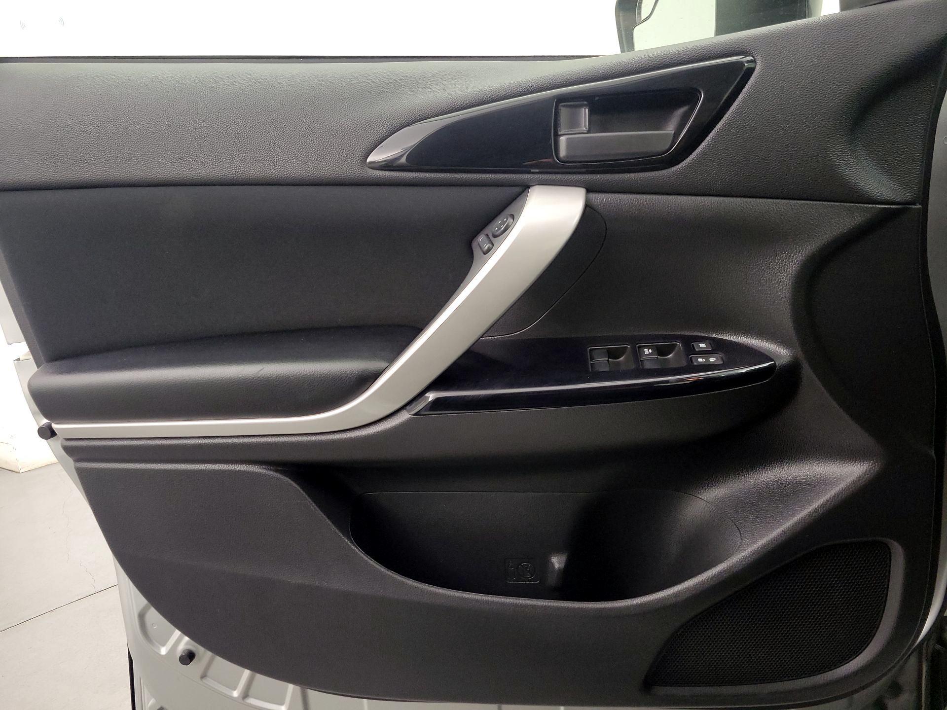 Thumbnail: 2023 Mitsubishi Eclipse Cross - 12