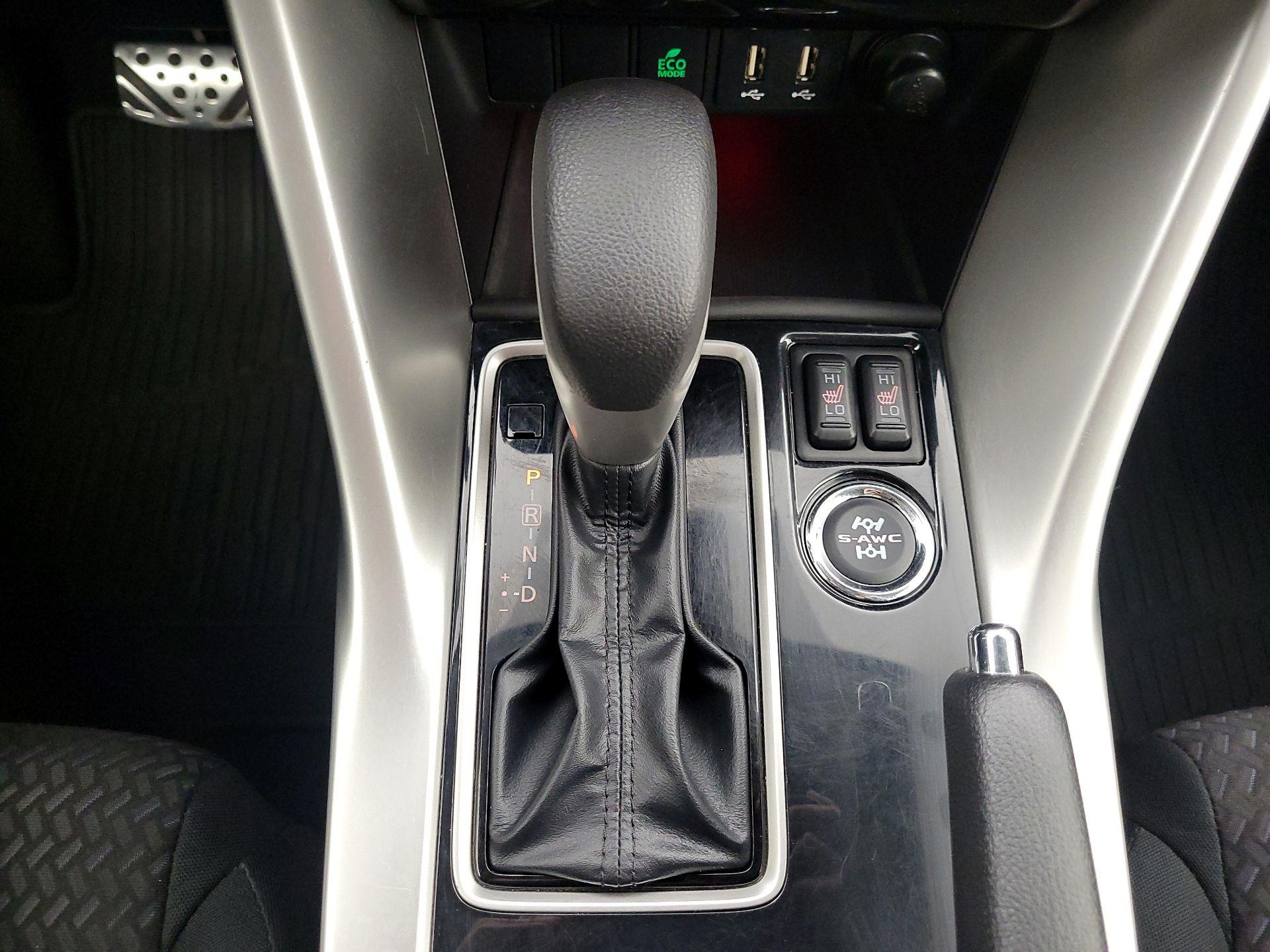 Thumbnail: 2023 Mitsubishi Eclipse Cross - 17