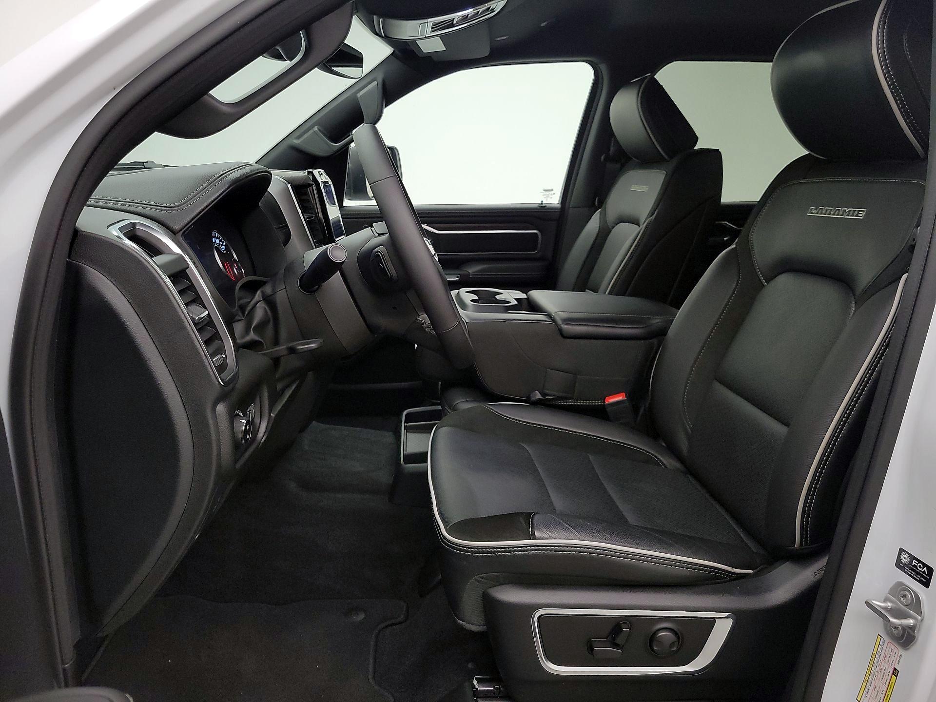 Thumbnail: 2025 RAM 1500 - 11