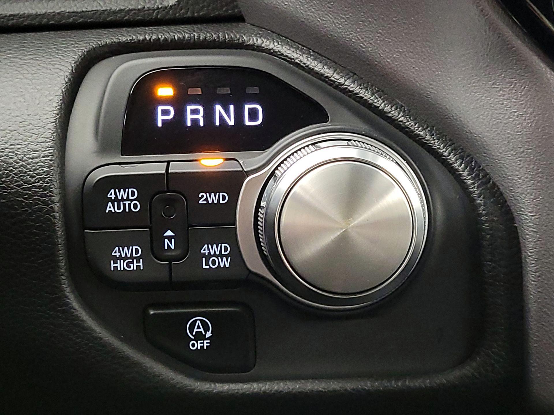 Thumbnail: 2025 RAM 1500 - 18