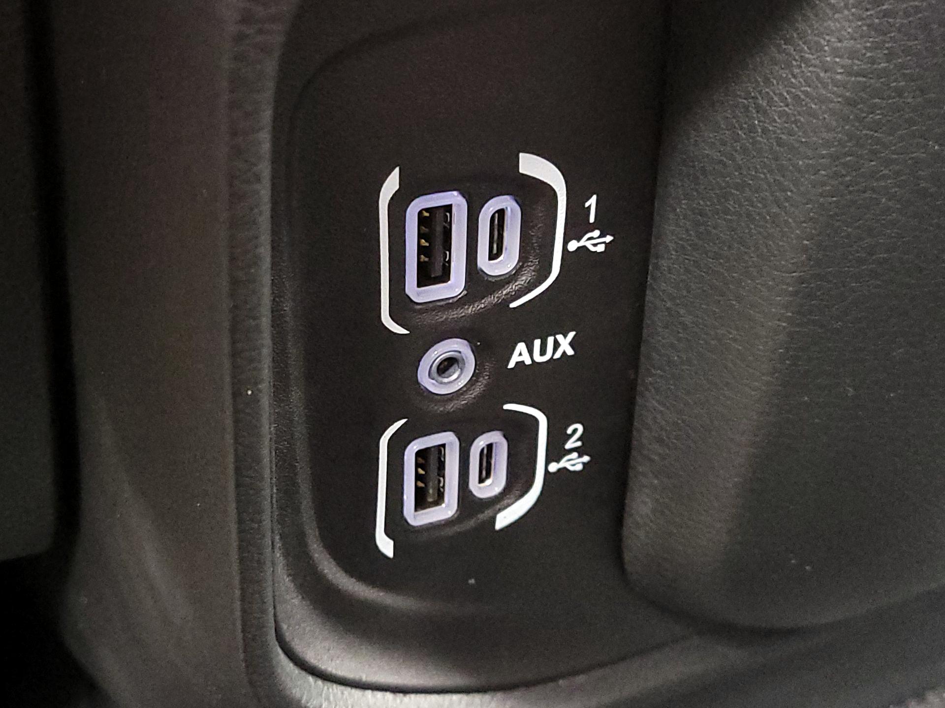 Thumbnail: 2025 RAM 1500 - 19