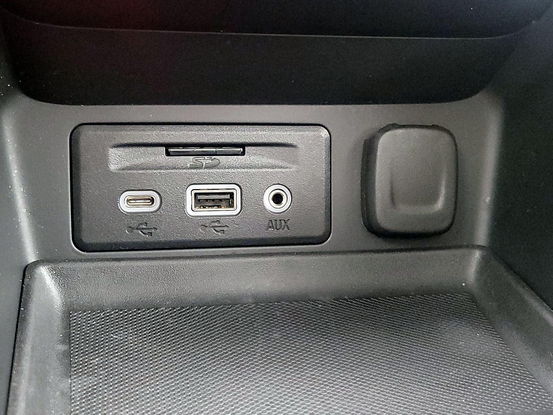 Thumbnail: 2022 GMC Terrain - 19