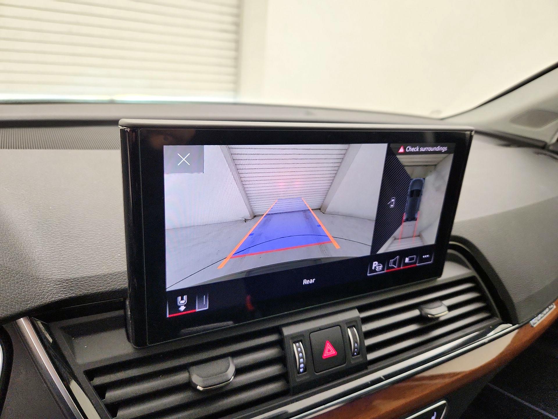 Thumbnail: 2022 Audi Q5 - 15