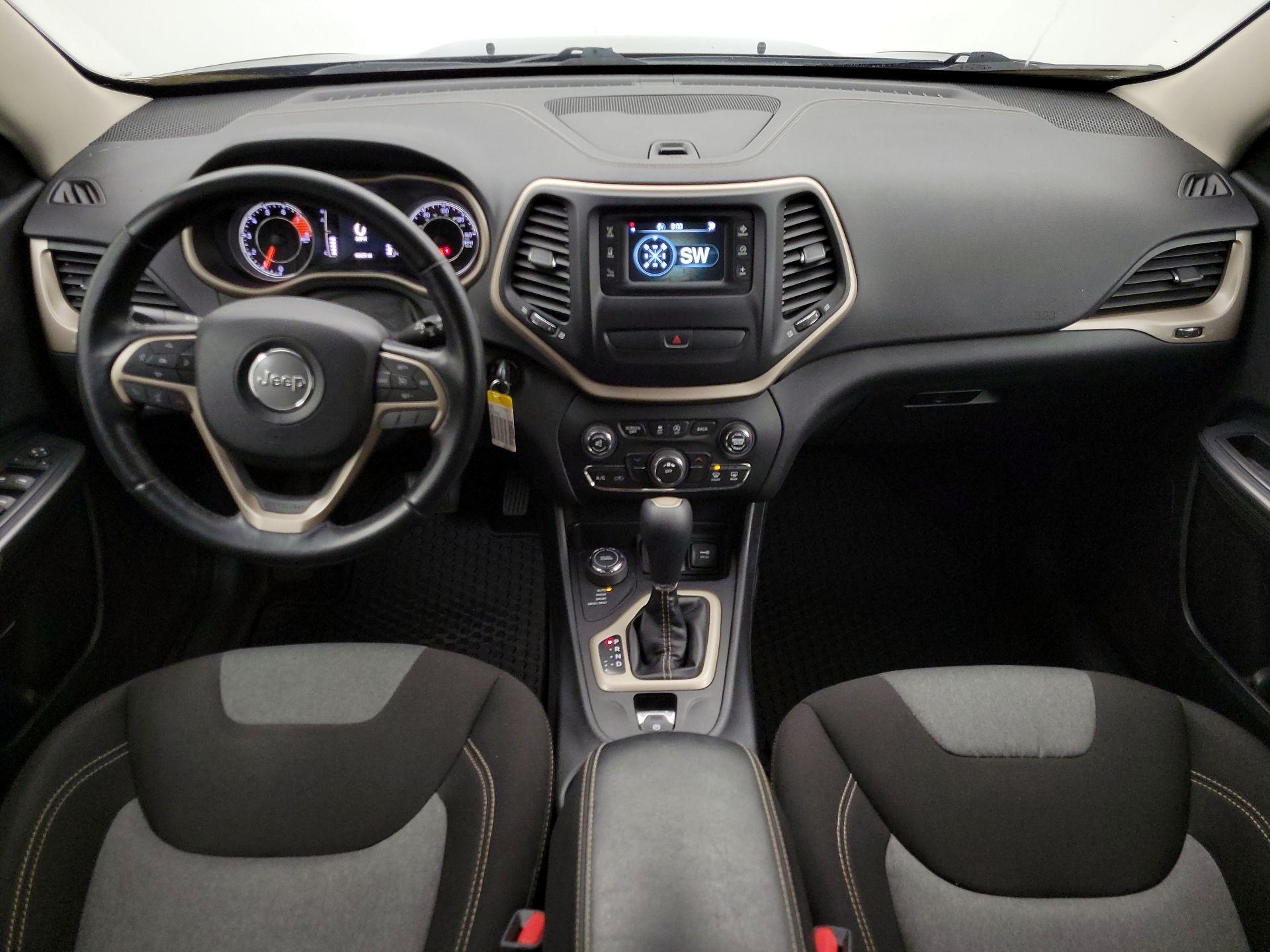 Thumbnail: 2016 Jeep Cherokee - 9