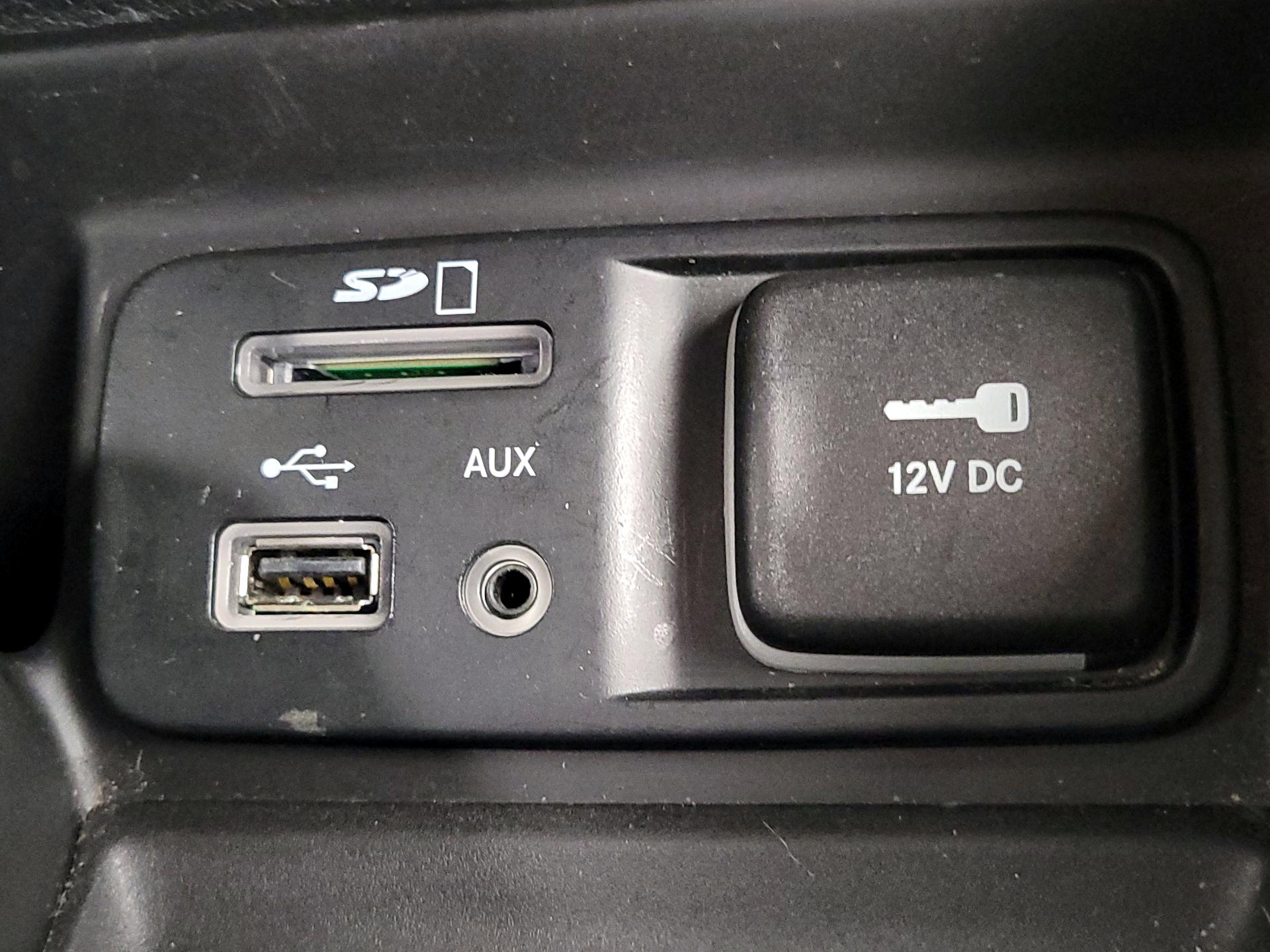 Thumbnail: 2016 Jeep Cherokee - 18