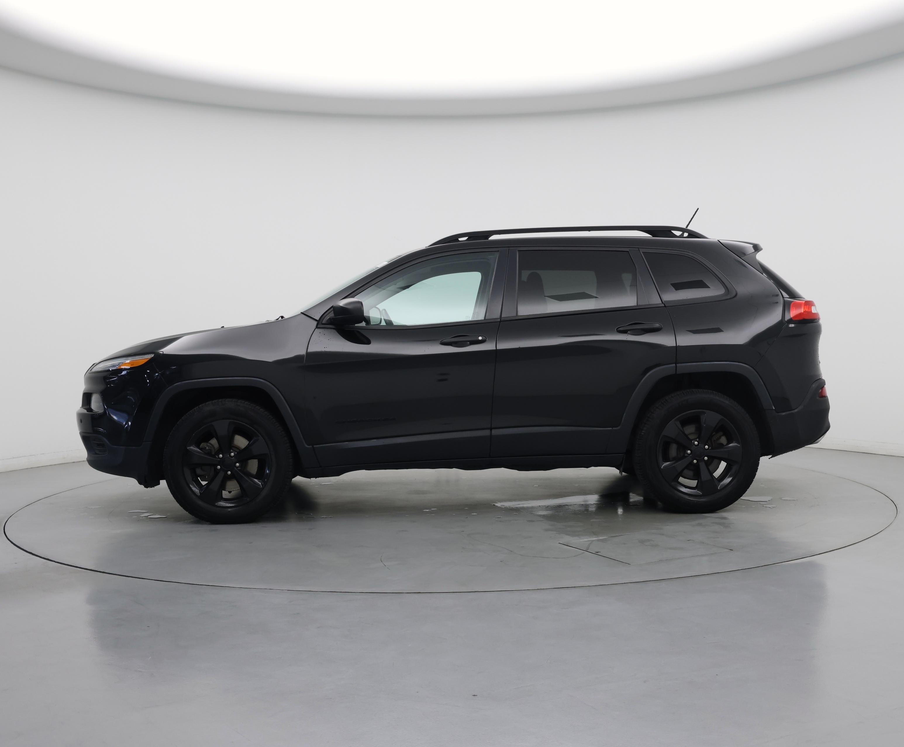 Thumbnail: 2016 Jeep Cherokee - 3