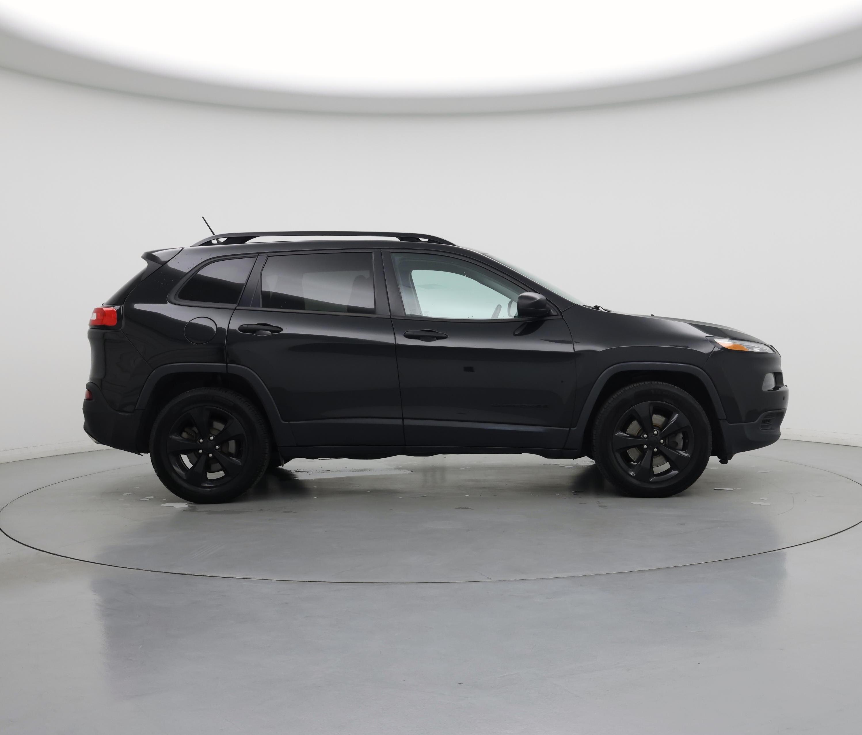 Thumbnail: 2016 Jeep Cherokee - 7