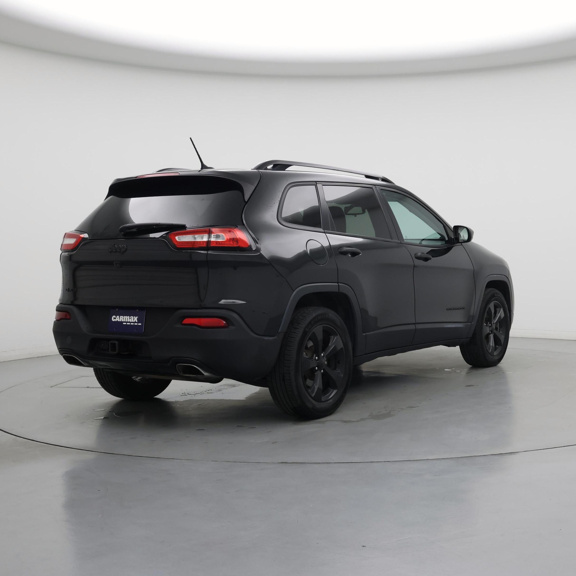 Thumbnail: 2016 Jeep Cherokee - 8