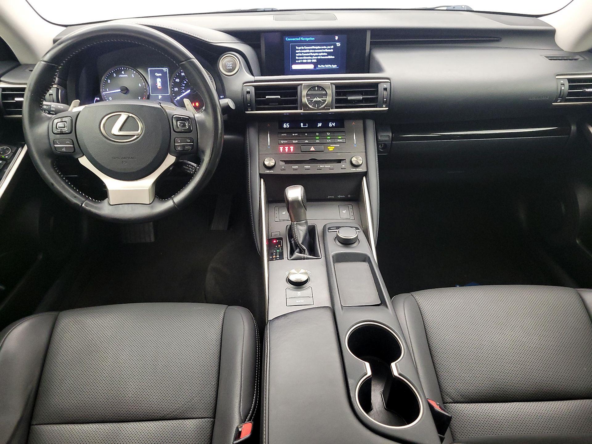 Thumbnail: 2019 Lexus IS - 9