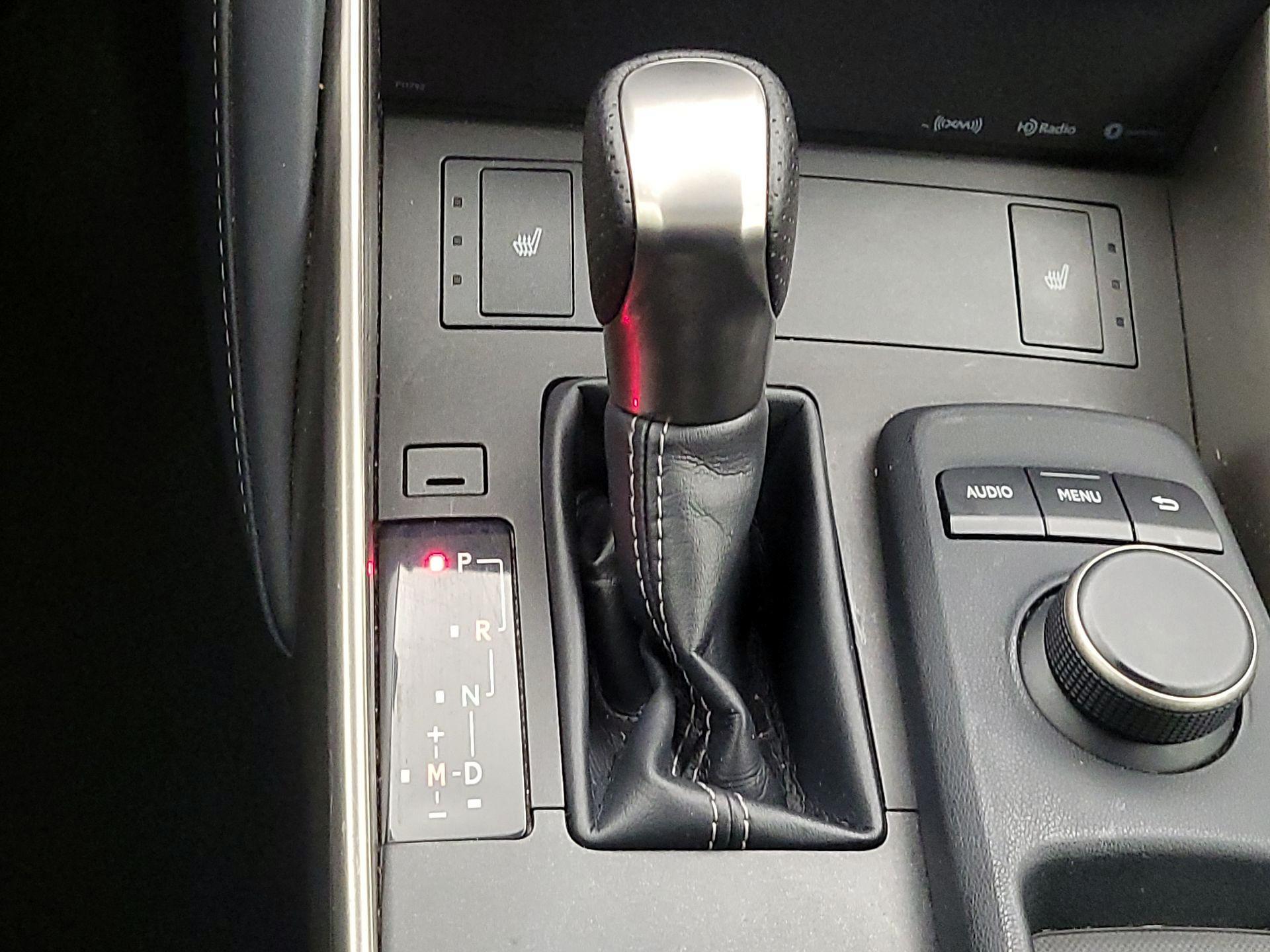 Thumbnail: 2019 Lexus IS - 18