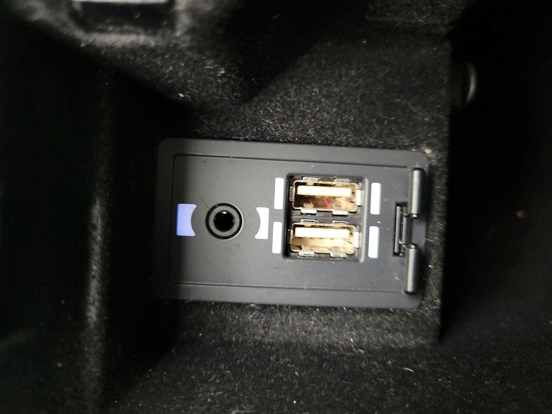 Thumbnail: 2019 Lexus IS - 19