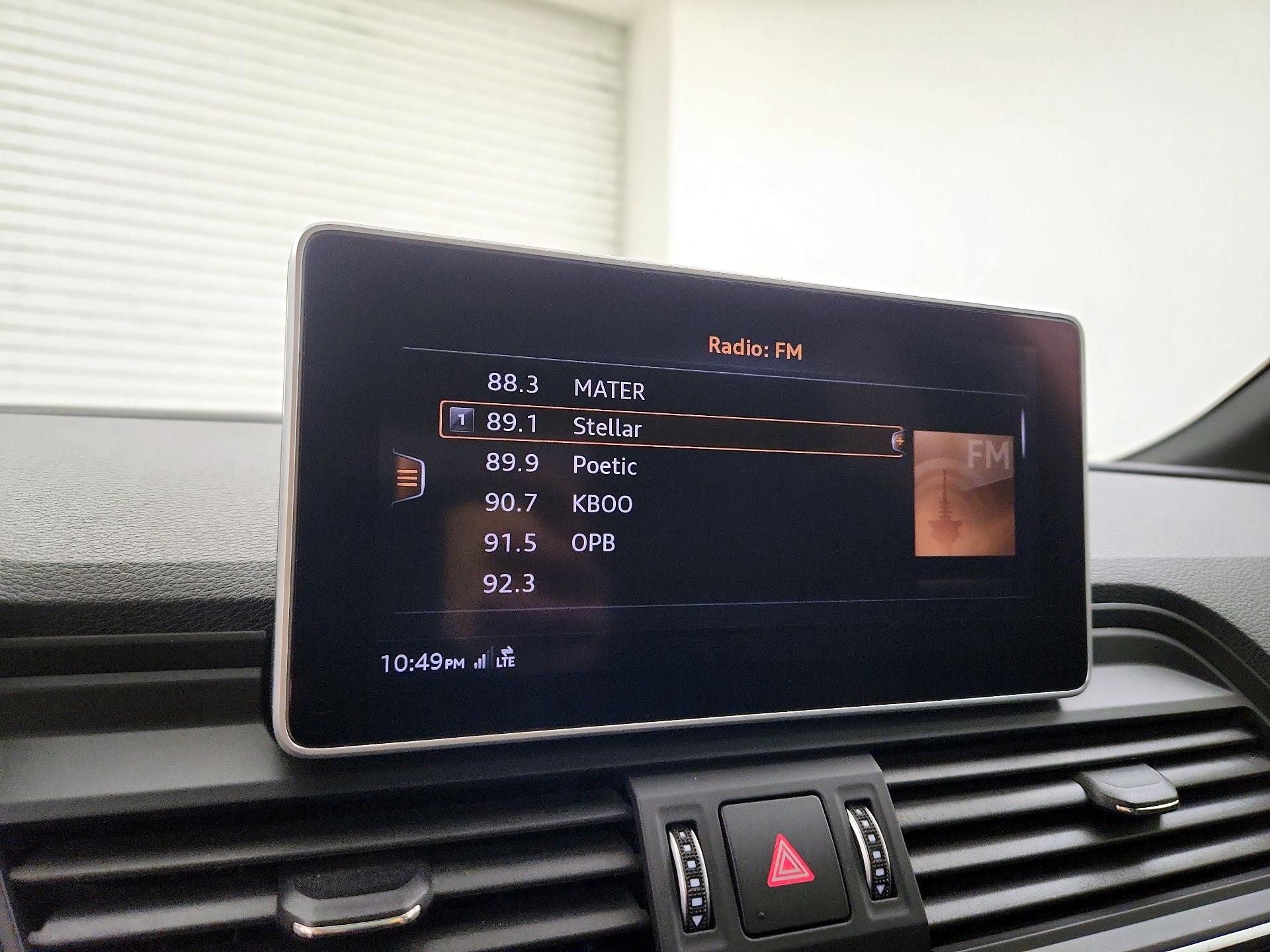 Thumbnail: 2020 Audi SQ5 - 16