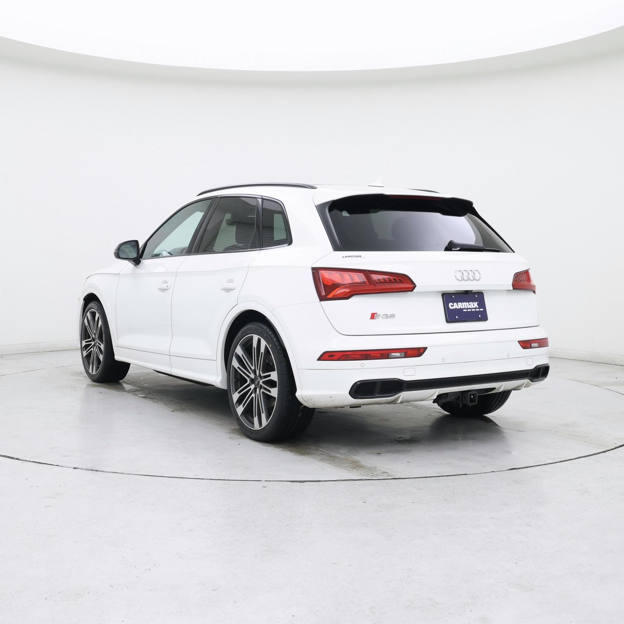 Thumbnail: 2020 Audi SQ5 - 2