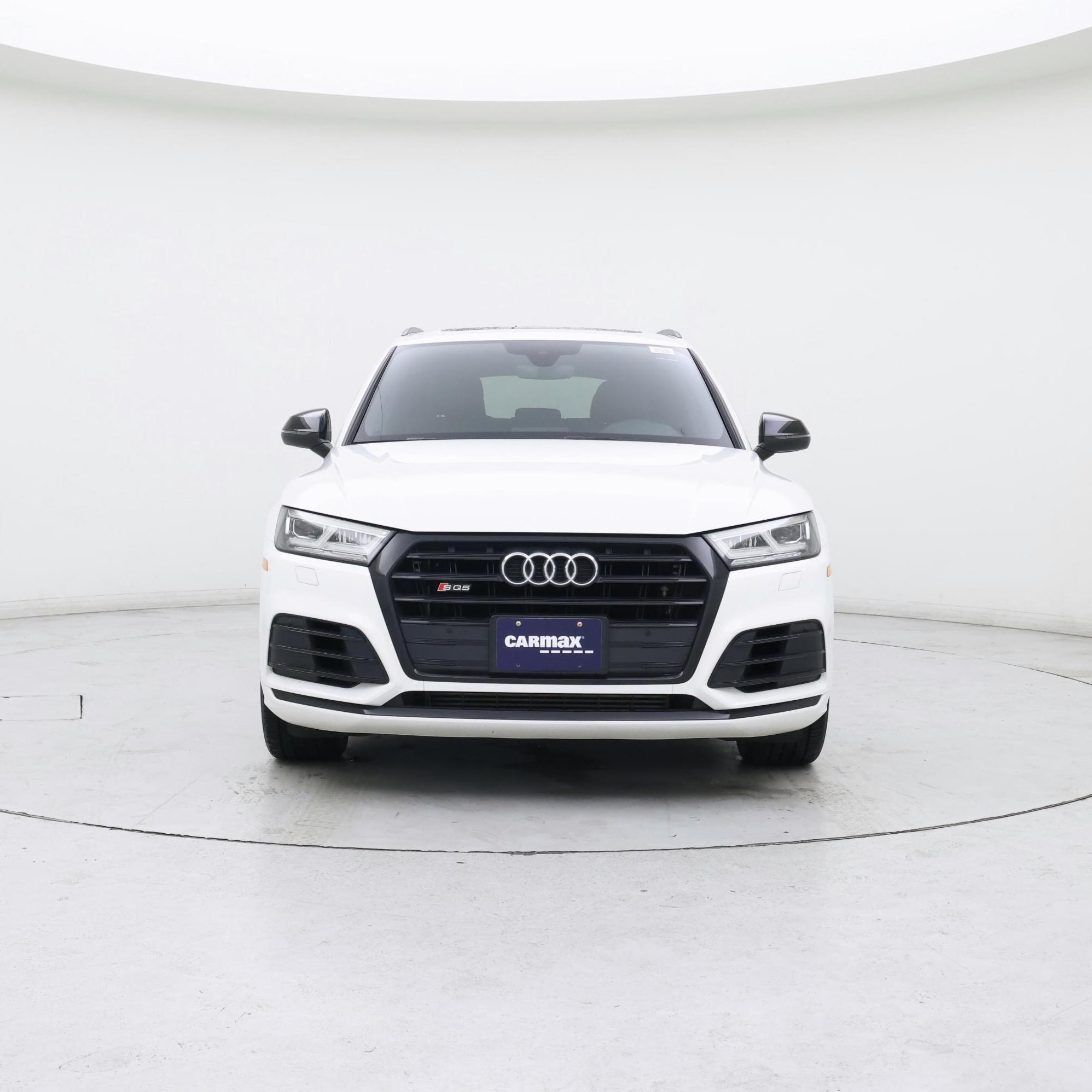 Thumbnail: 2020 Audi SQ5 - 5